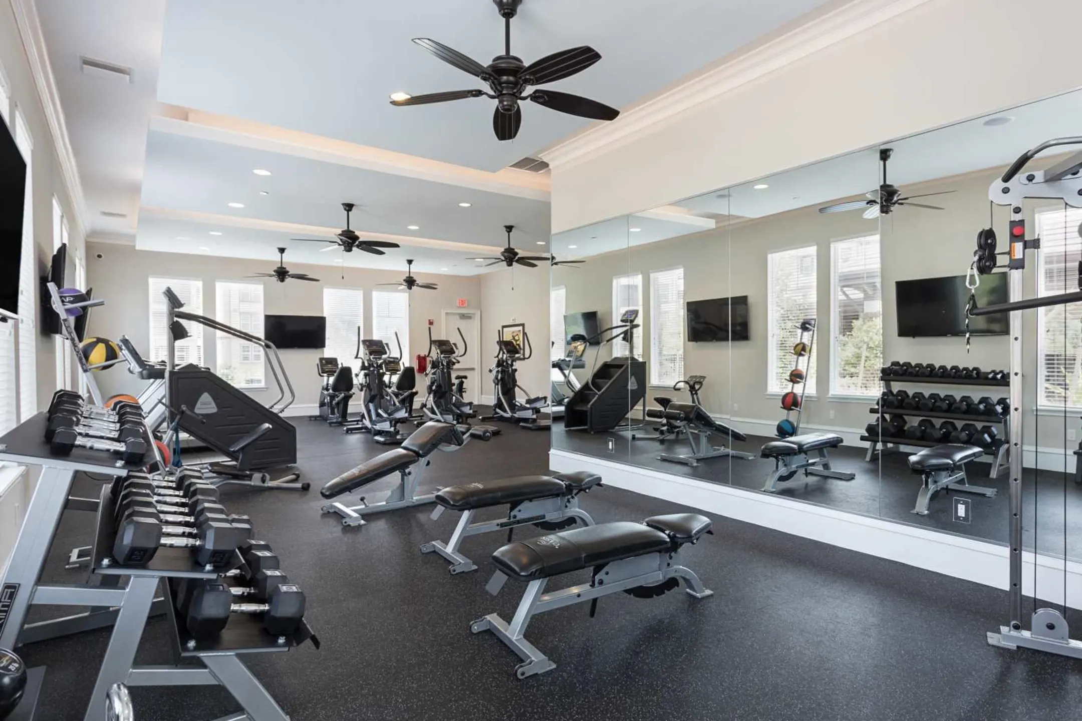 Fitness Weight Room - The Oasis at Moss Park - Orlando, FL