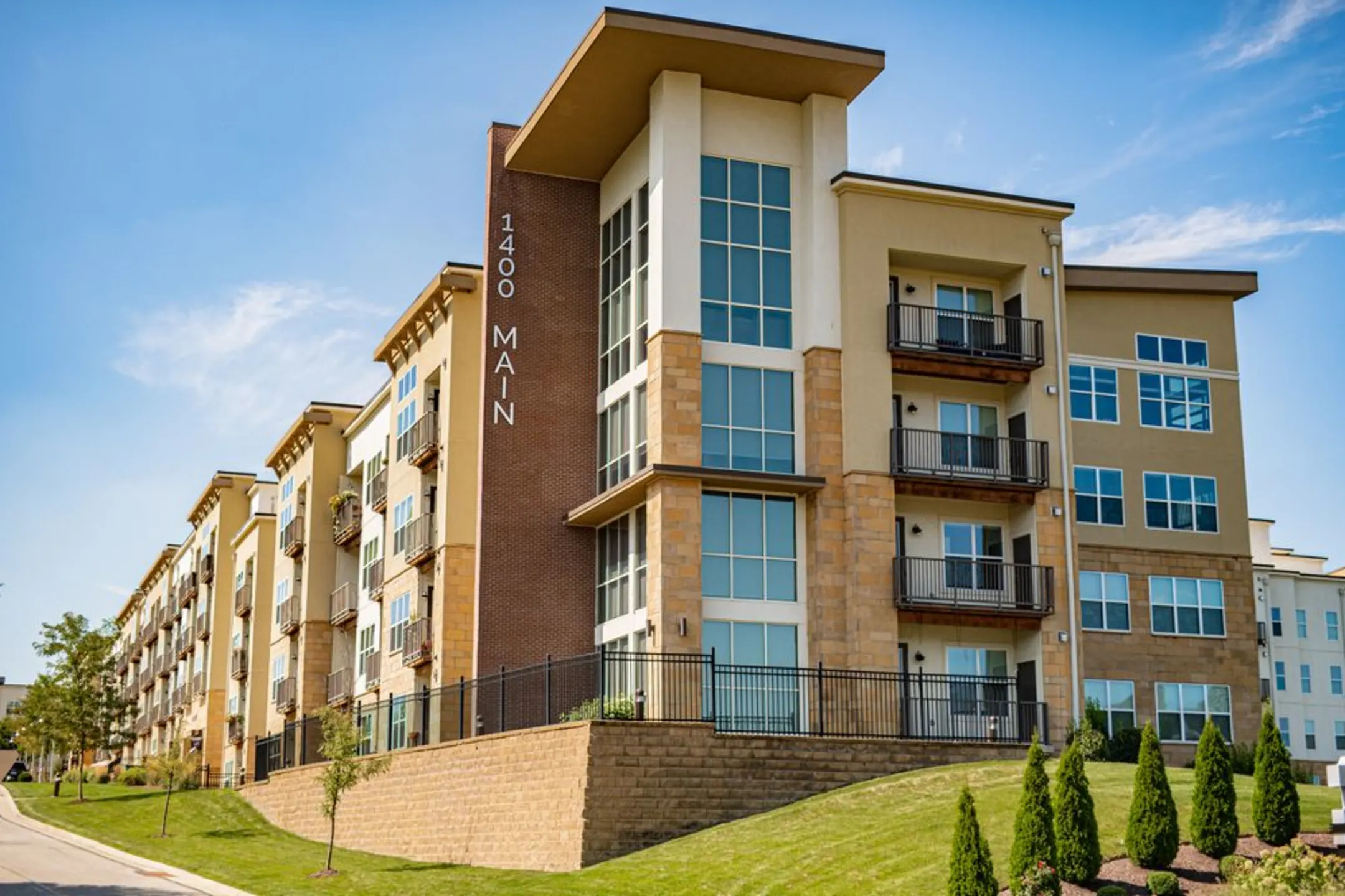 1400 Main Street Apartments Canonsburg, PA 15317