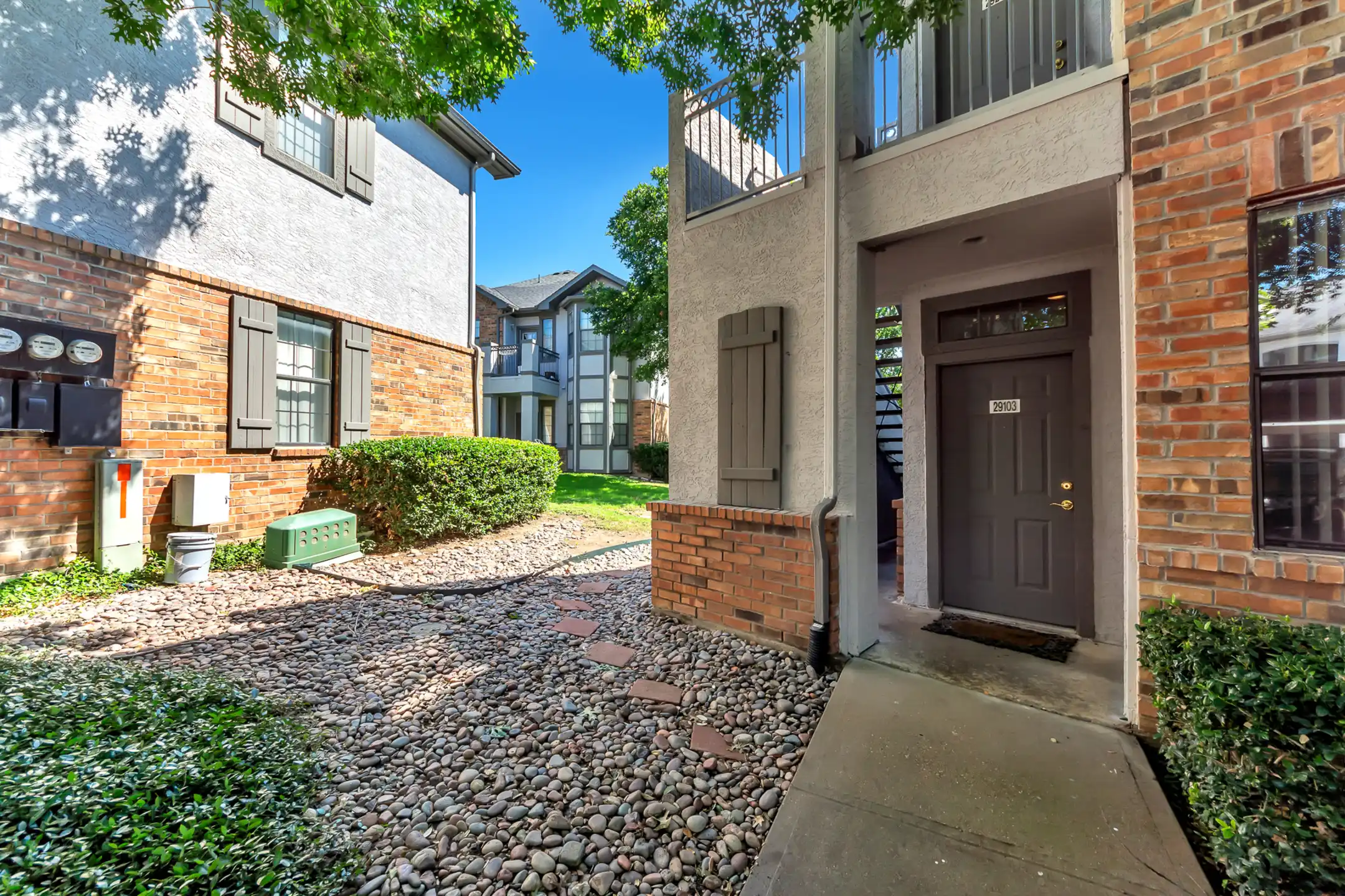 Saddle Brook Apartments 9000 Chapel Rd Waco, TX Apartments for Rent