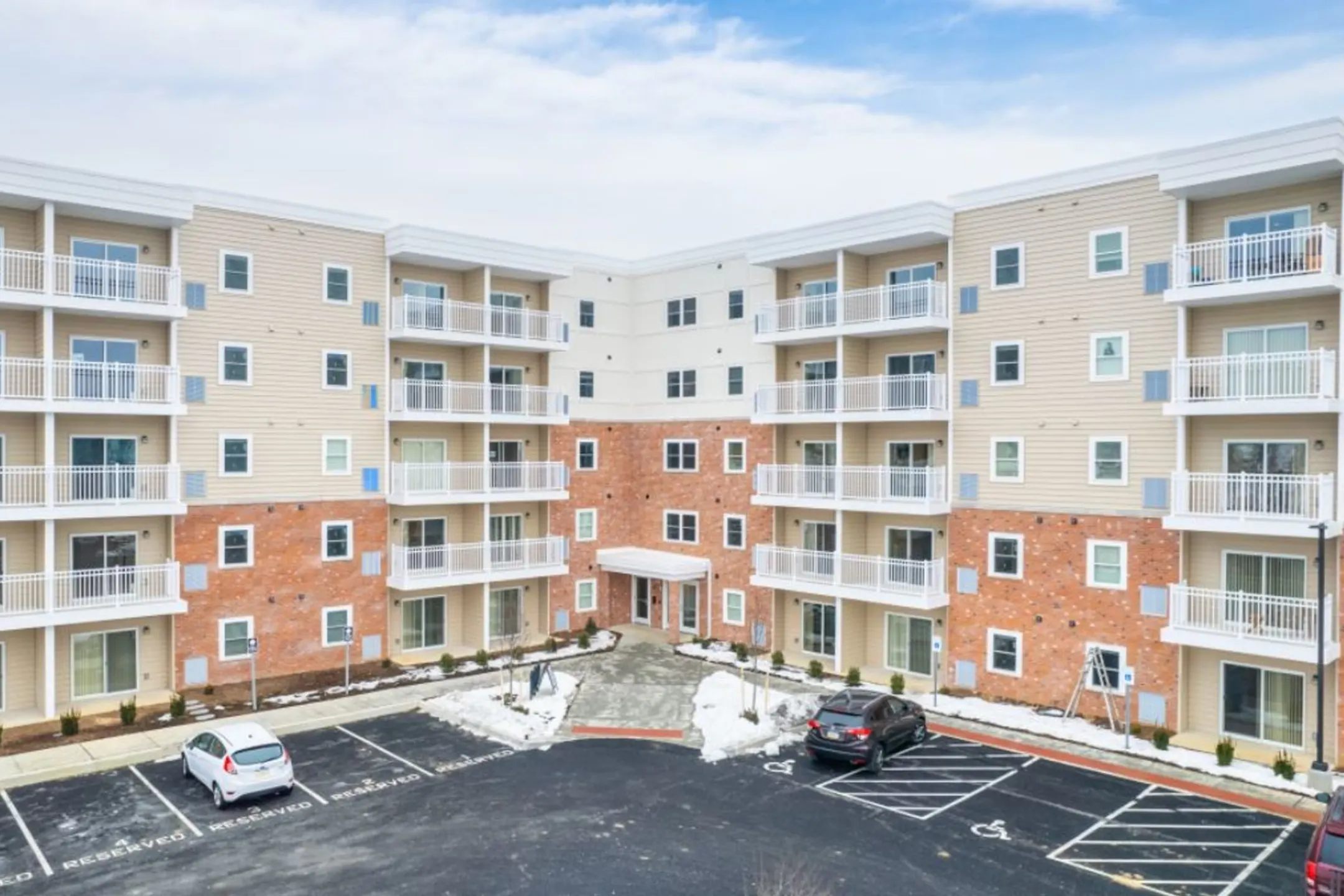 North Cornwall Commons Apartments 210 Springwood Drive Lebanon, PA