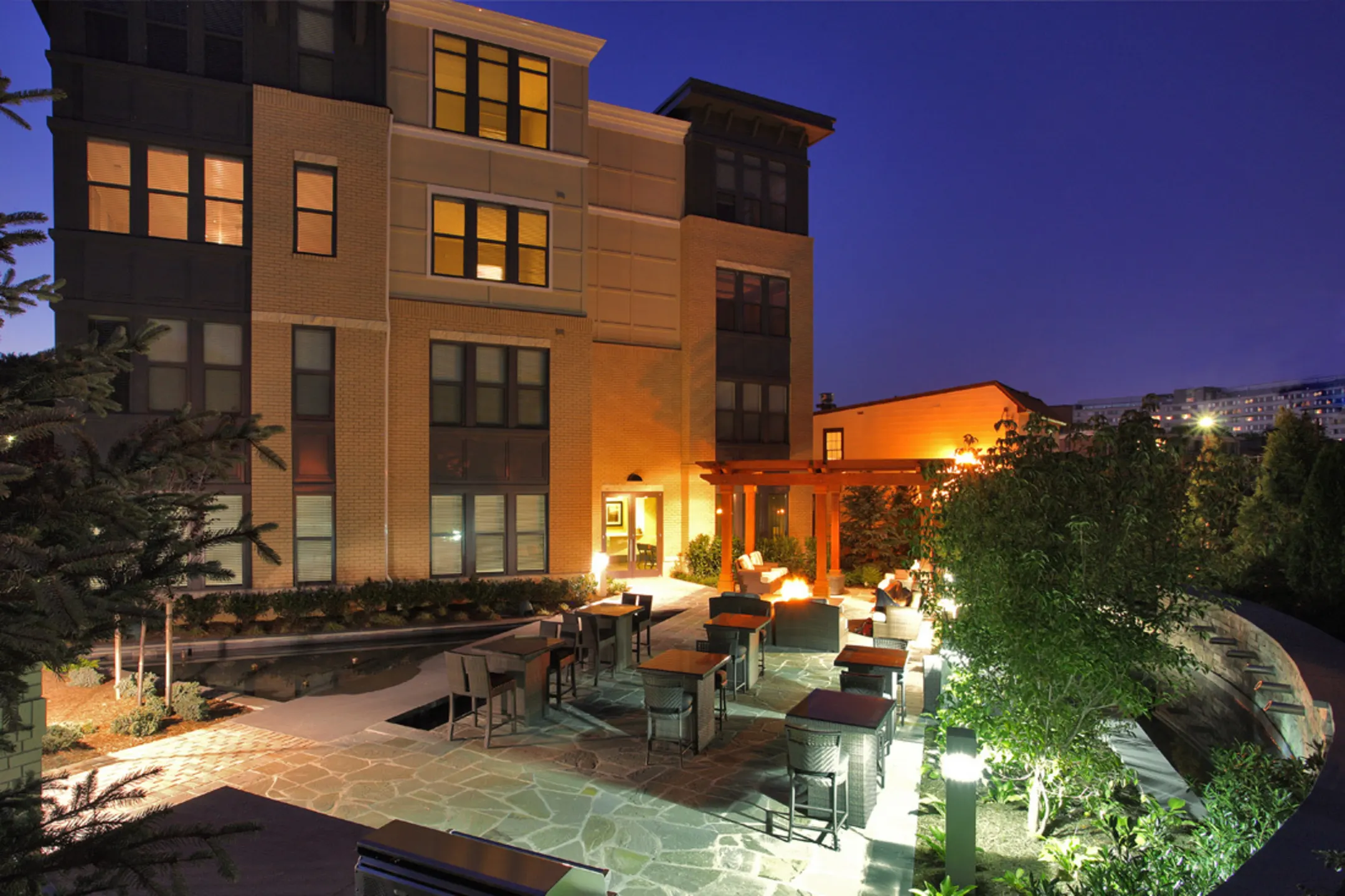 Building - Gables 12 Twenty One - Arlington, VA