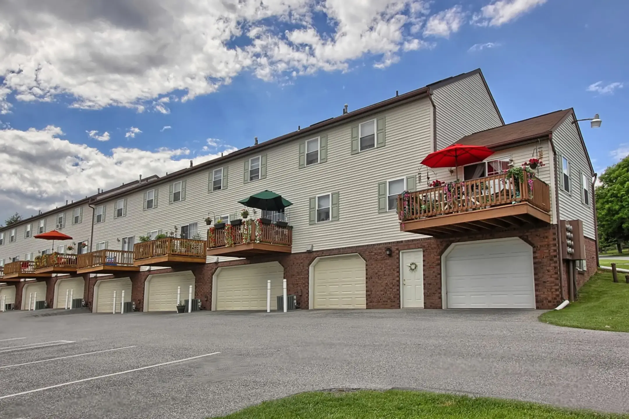 Apartments At Waterford Apartments York, PA 17402