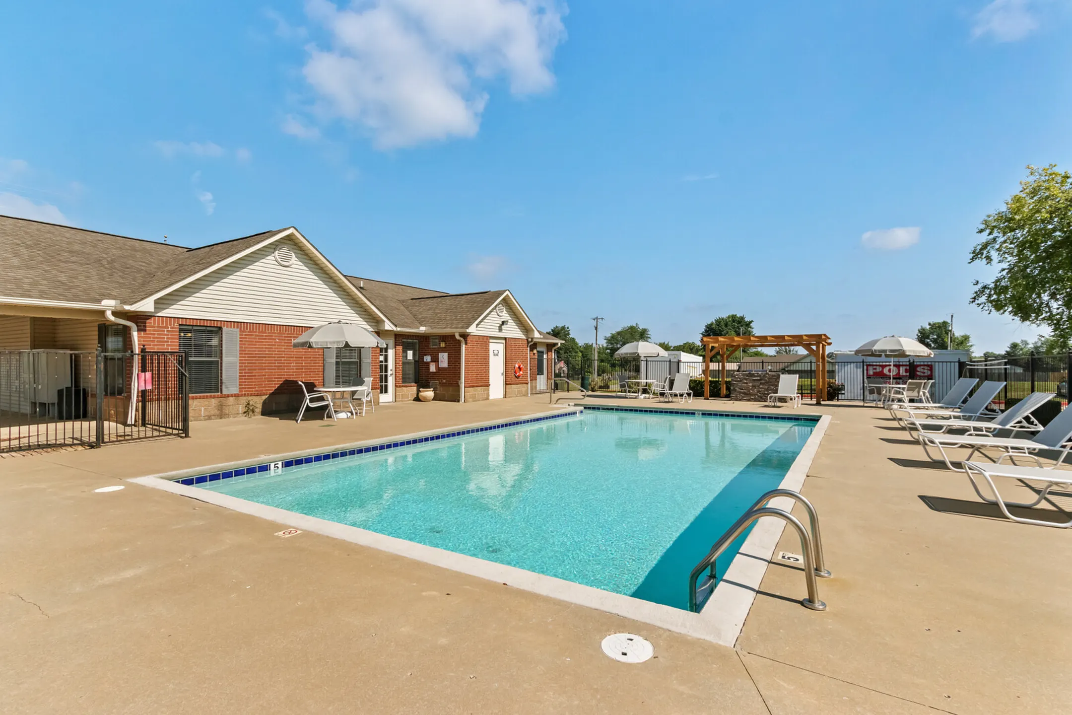 the-heights-on-oak-5325-n-oak-st-springdale-ar-apartments-for-rent