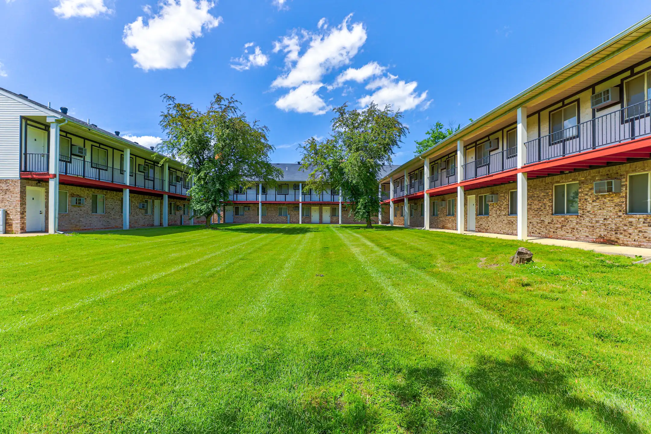Oak Hill Apartments - Toledo, OH