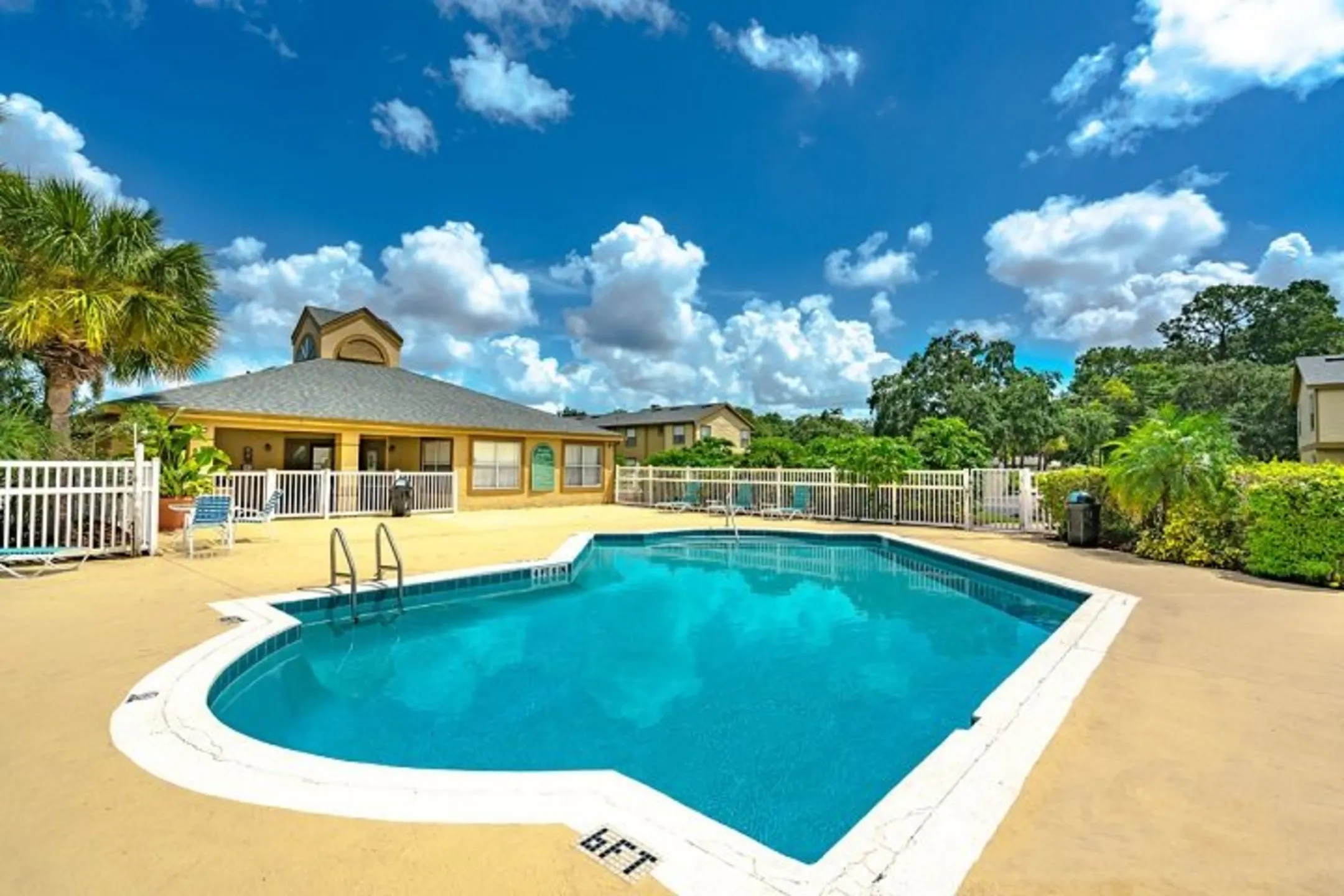 Aqua Links Apartments Sanford, FL 32771