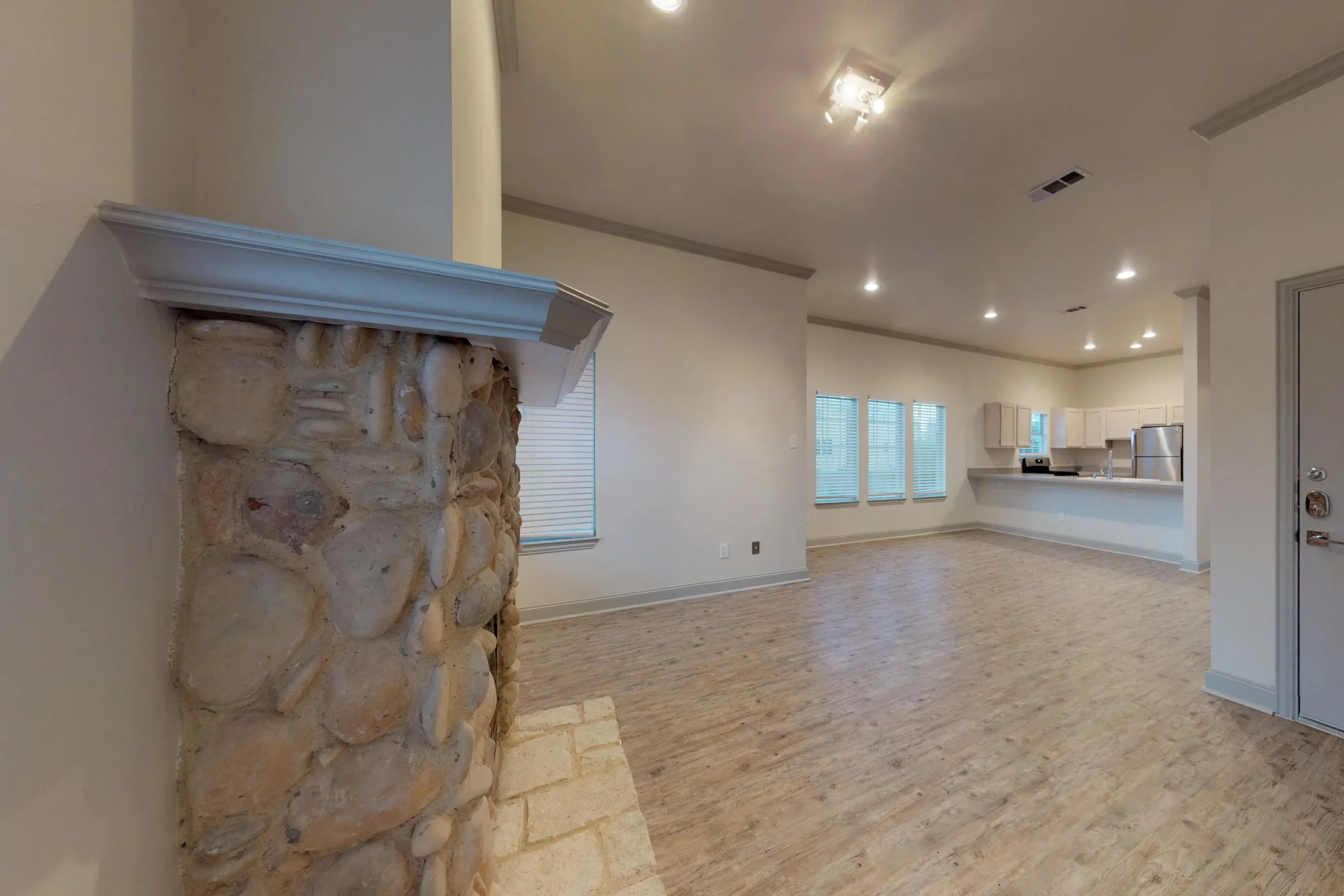 Franconia Court Apartments Dallas, TX 75219