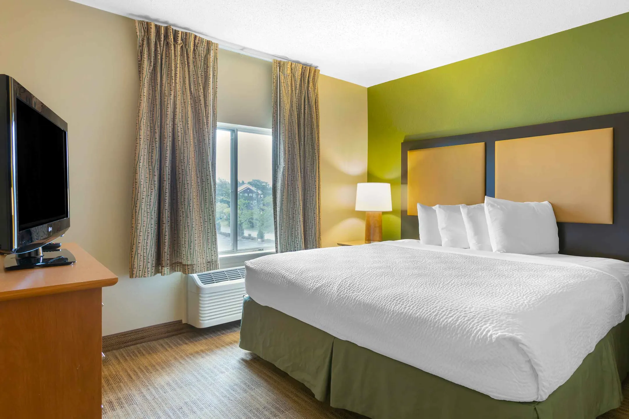 Furnished Studio Findlay Tiffin Avenue Apartments Findlay, OH 45840