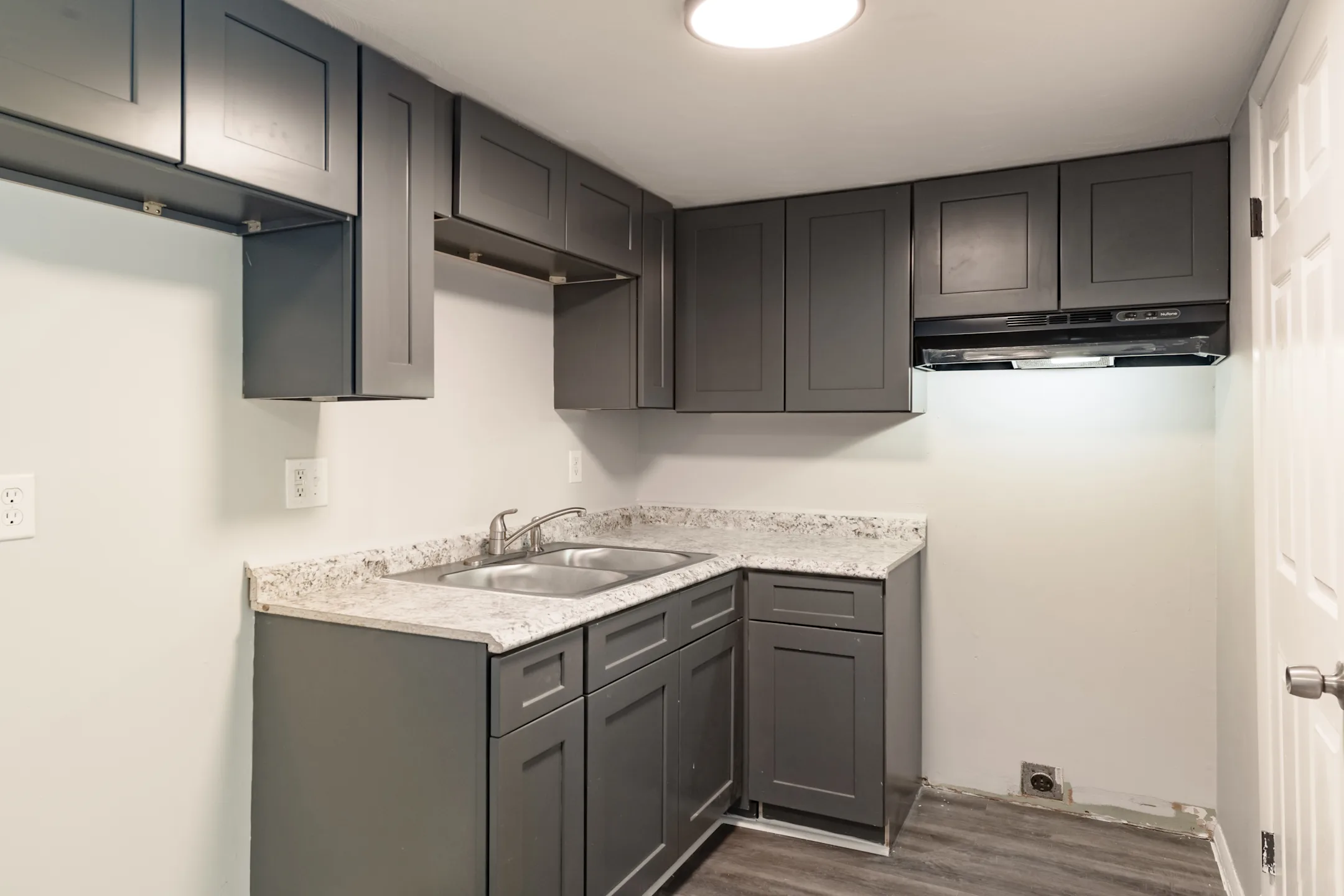 The Grove Grove Park Apartments Lansing, MI 48911