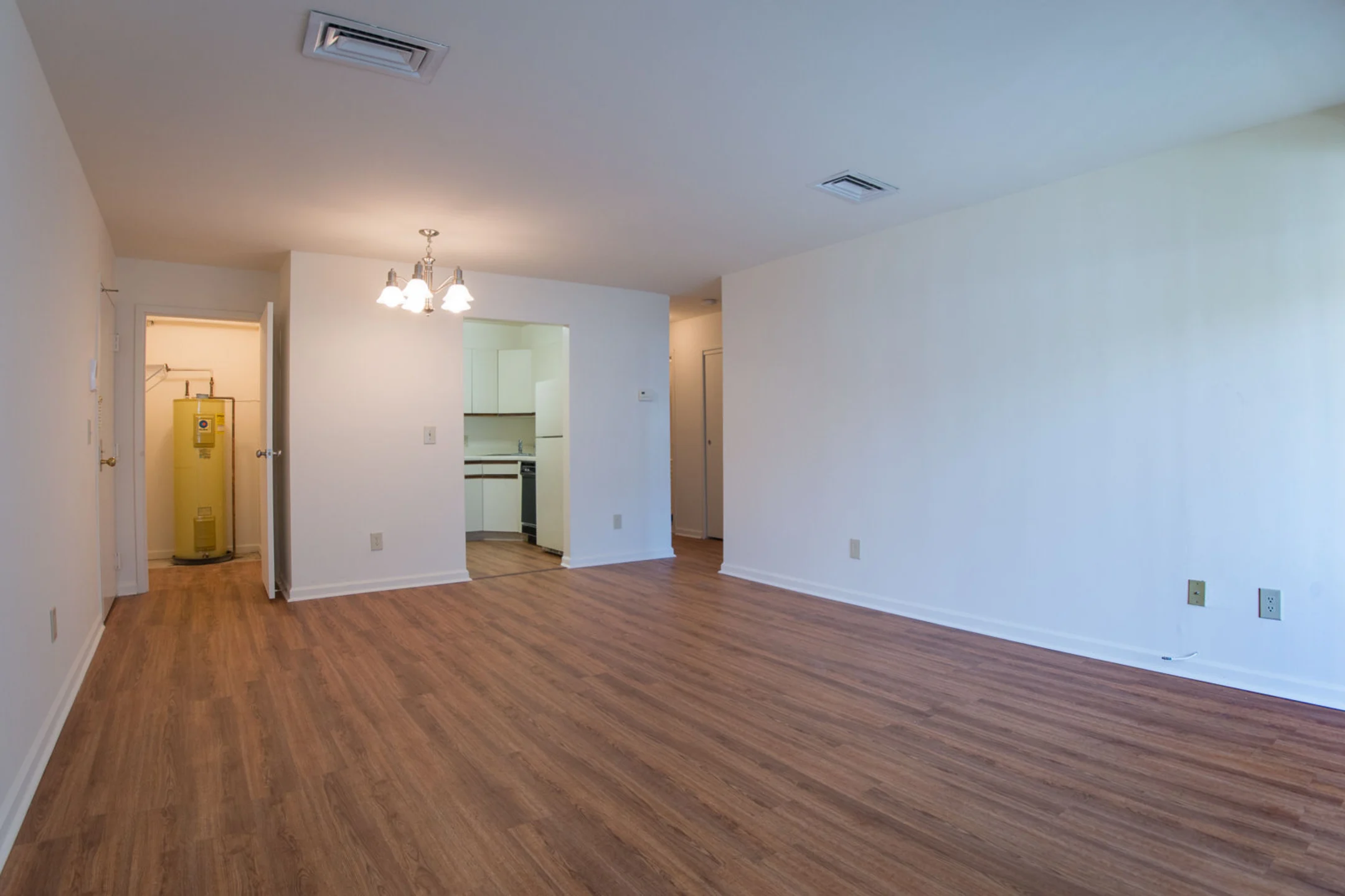 Carriage House - 45 Euclid Ave | Hackensack, NJ Apartments for Rent | Rent.