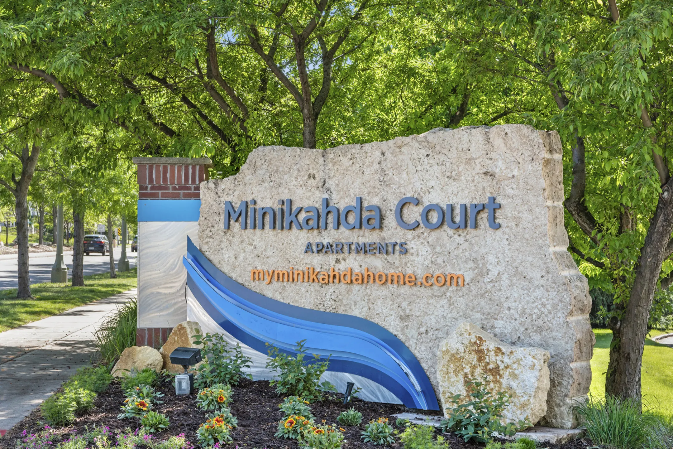 Community Signage - Minikahda Court Apartments - Saint Louis Park, MN