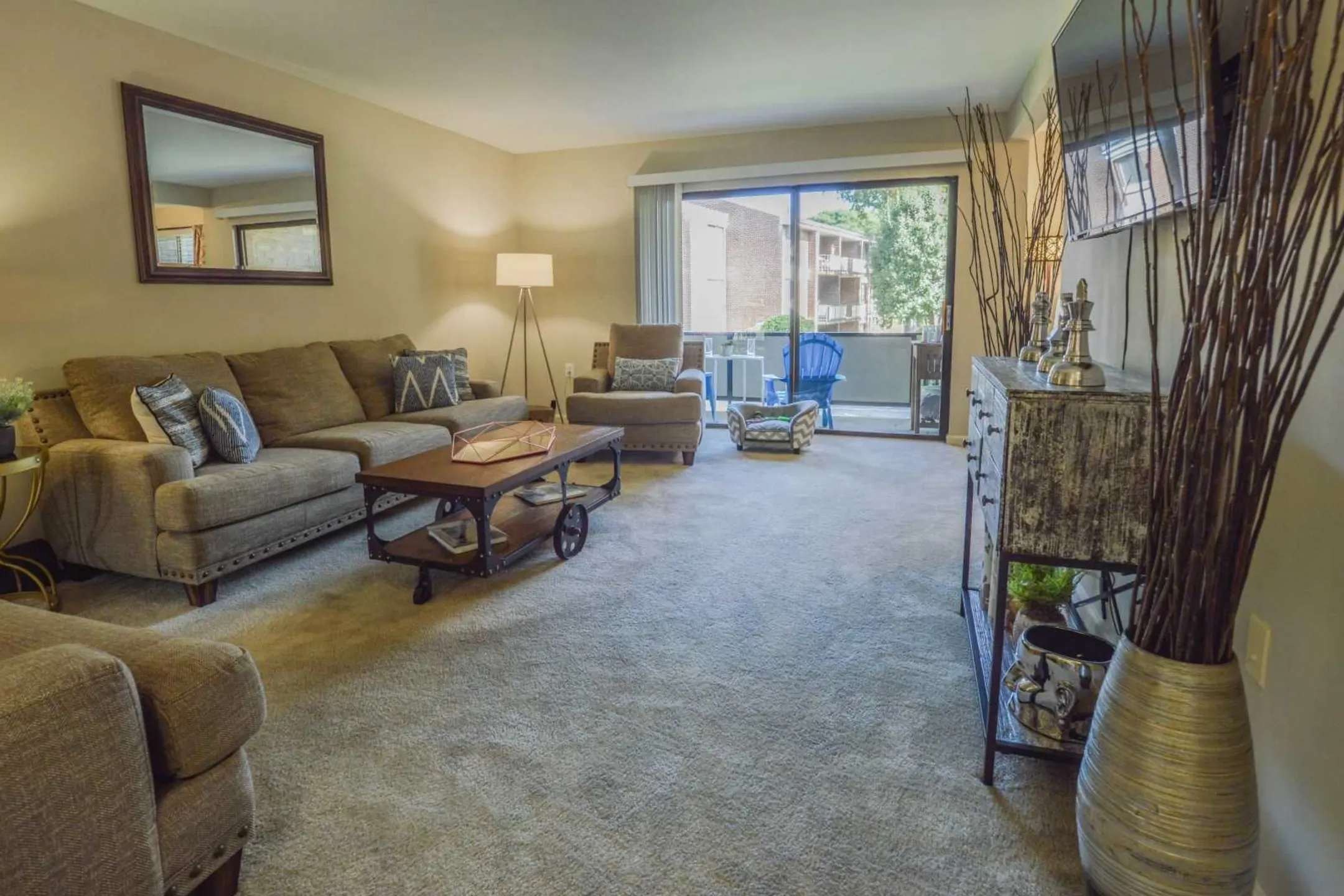 Living Room - Summit Park Communities - Philadelphia, PA