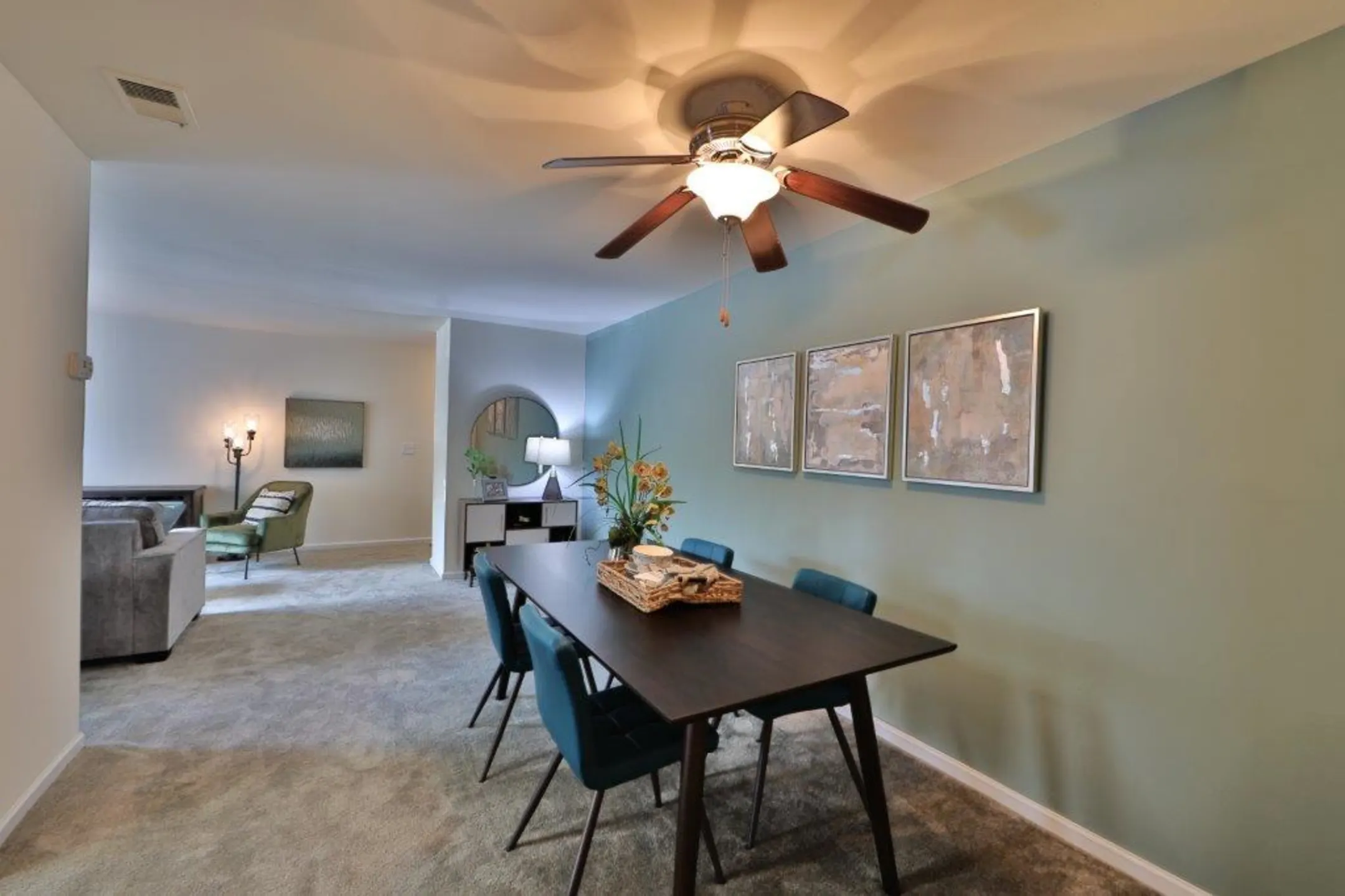 Dining Room - Cedar Gardens & Towers Apartments & Townhomes - Windsor Mill, MD