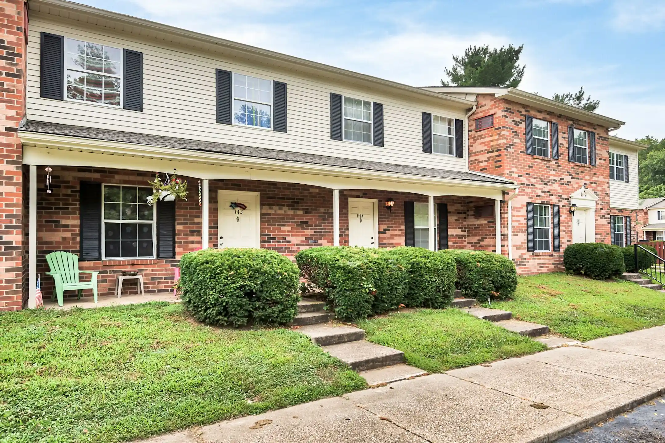 Pleasant Valley Apartments Townhomes Point Pleasant, WV 25550