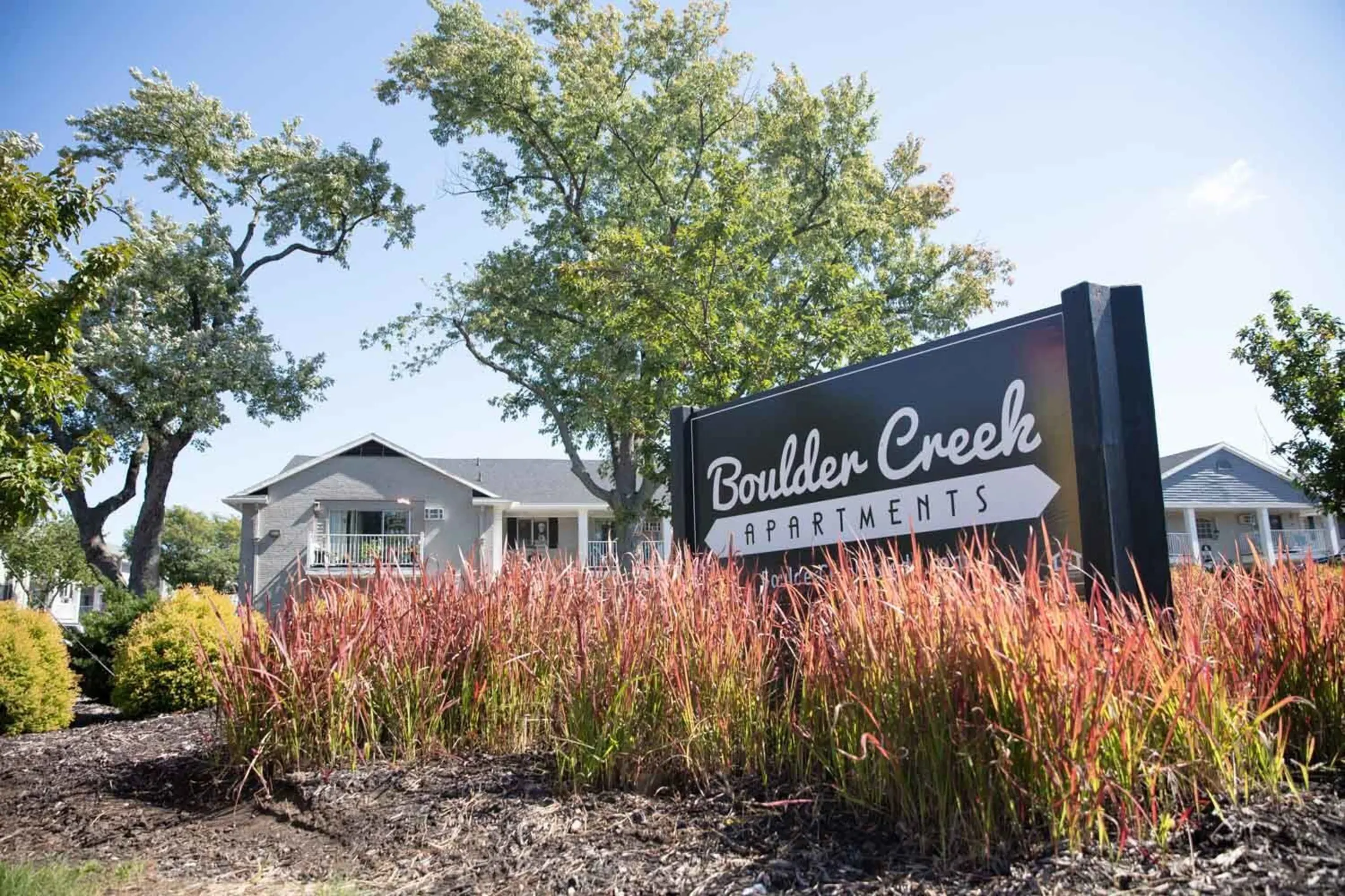 Community Signage - Boulder Creek Apartment Homes - Toledo, OH