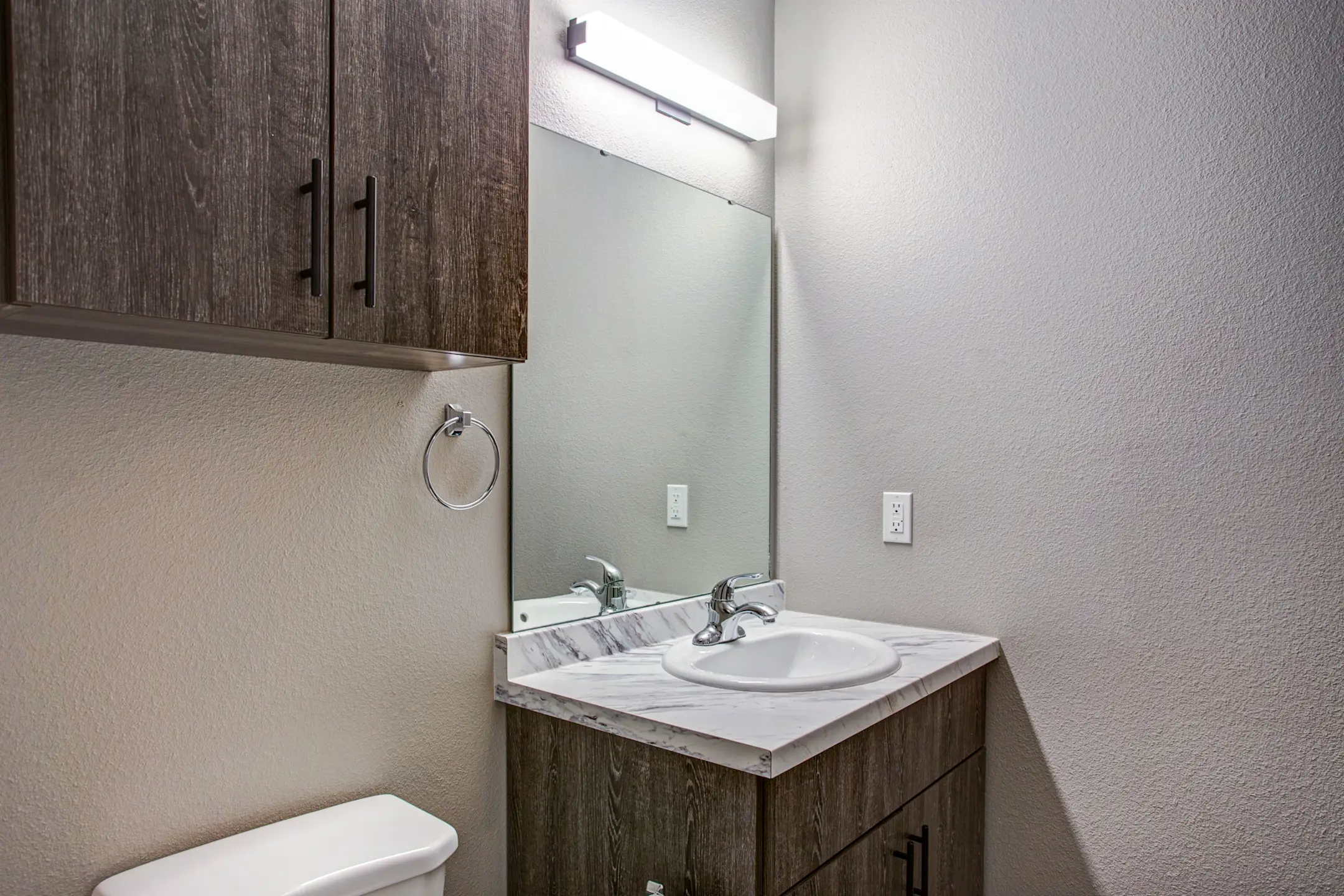 Northgate Apartments 1435 W. Talmage St Springfield, MO Apartments