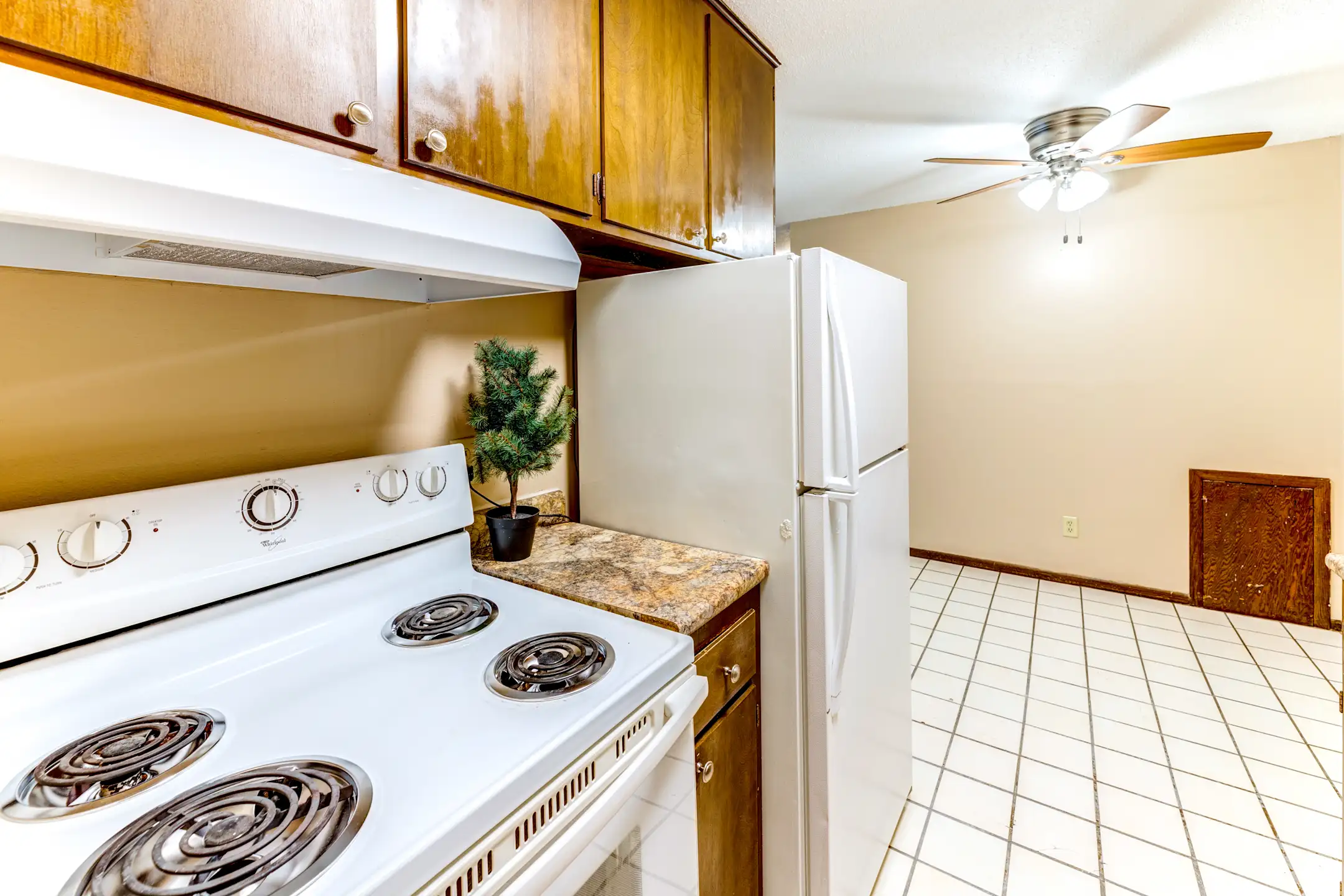 Wexford Commons Apartments - Minneapolis, MN 55419 