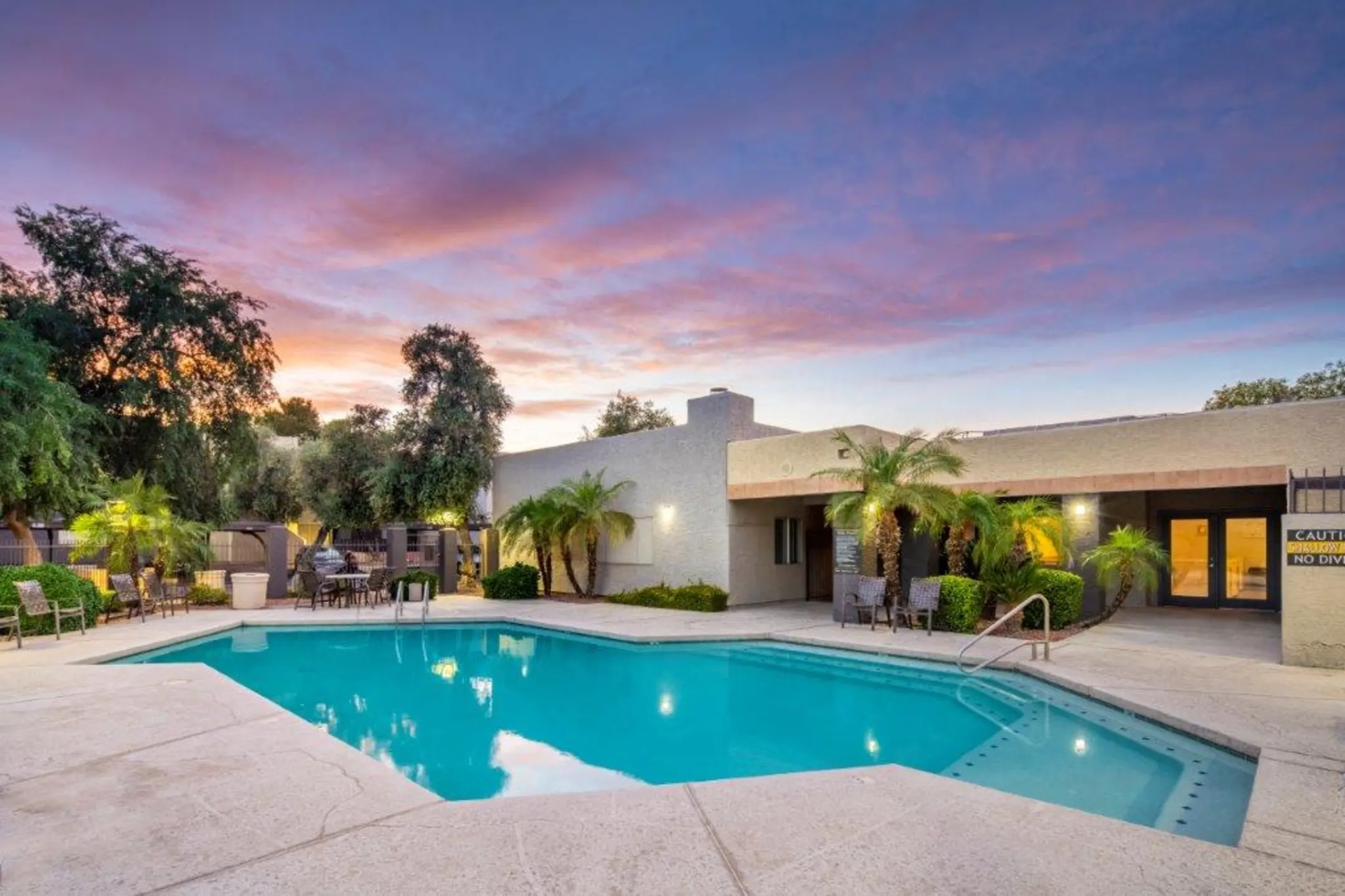 Newport Apartment Homes 1333 N Dysart Road Avondale, AZ Apartments