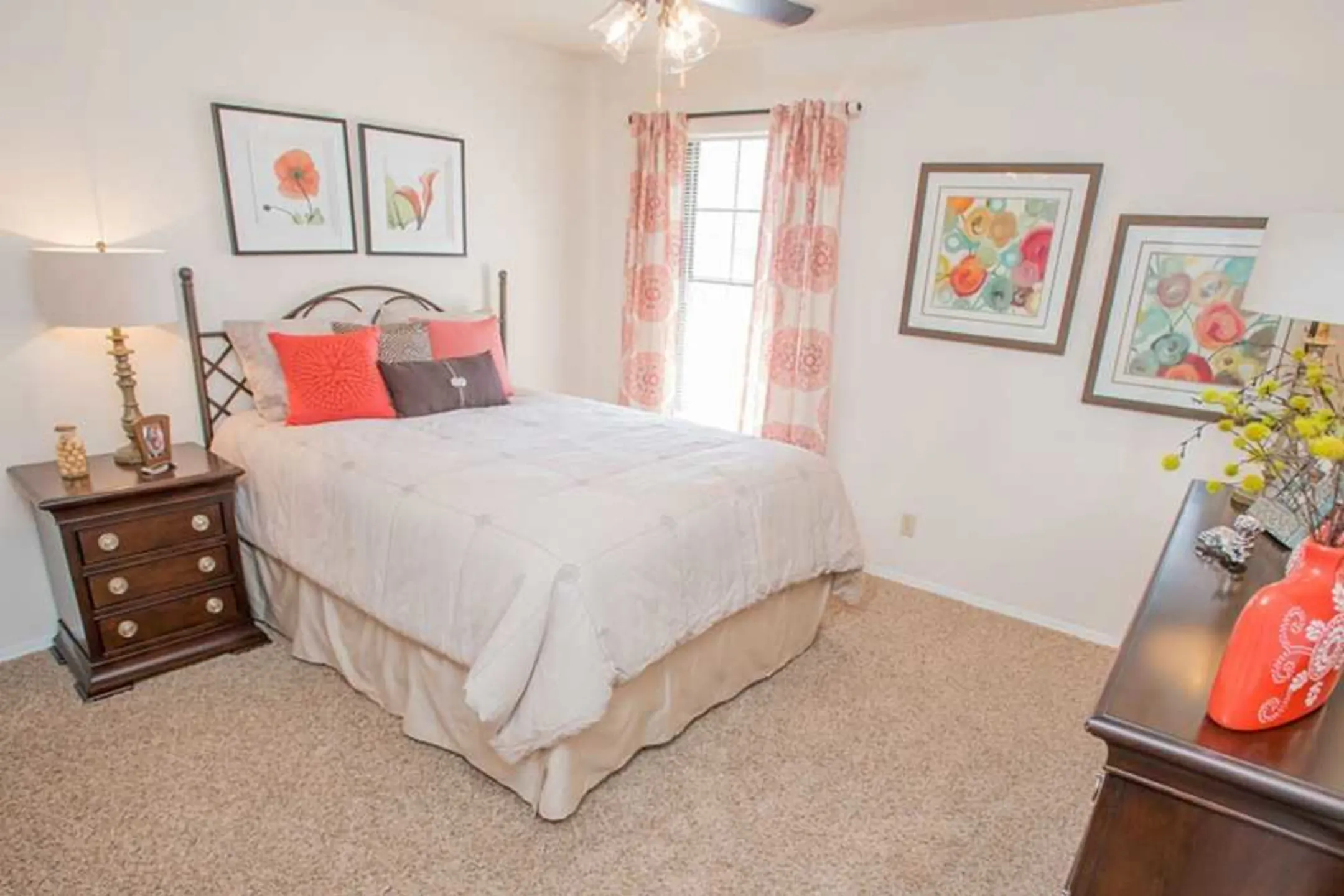 Bedroom - The Barrington - Tulsa, OK