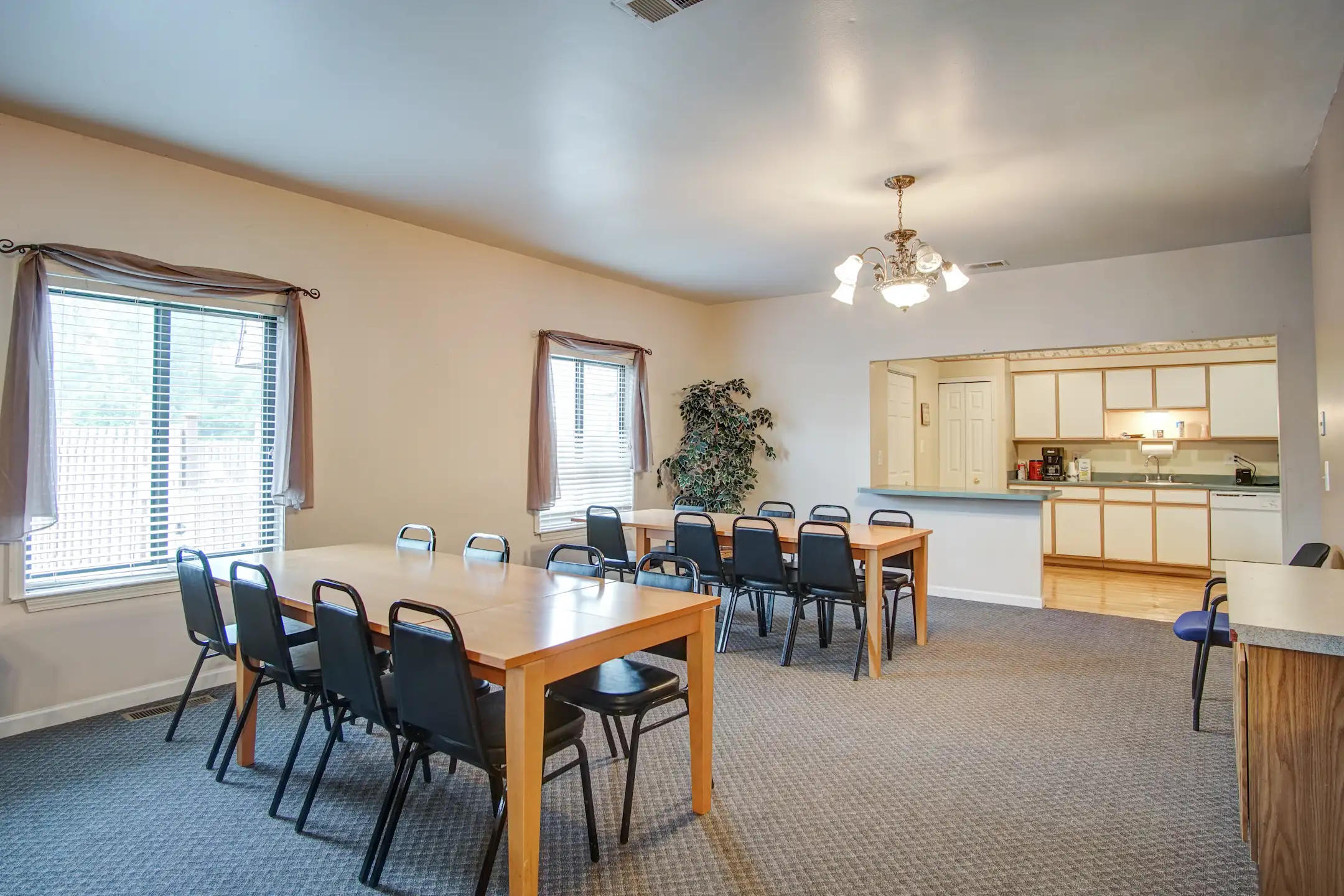 Marianne Manor 23100 Lorraine Blvd Brownstown, MI Apartments for