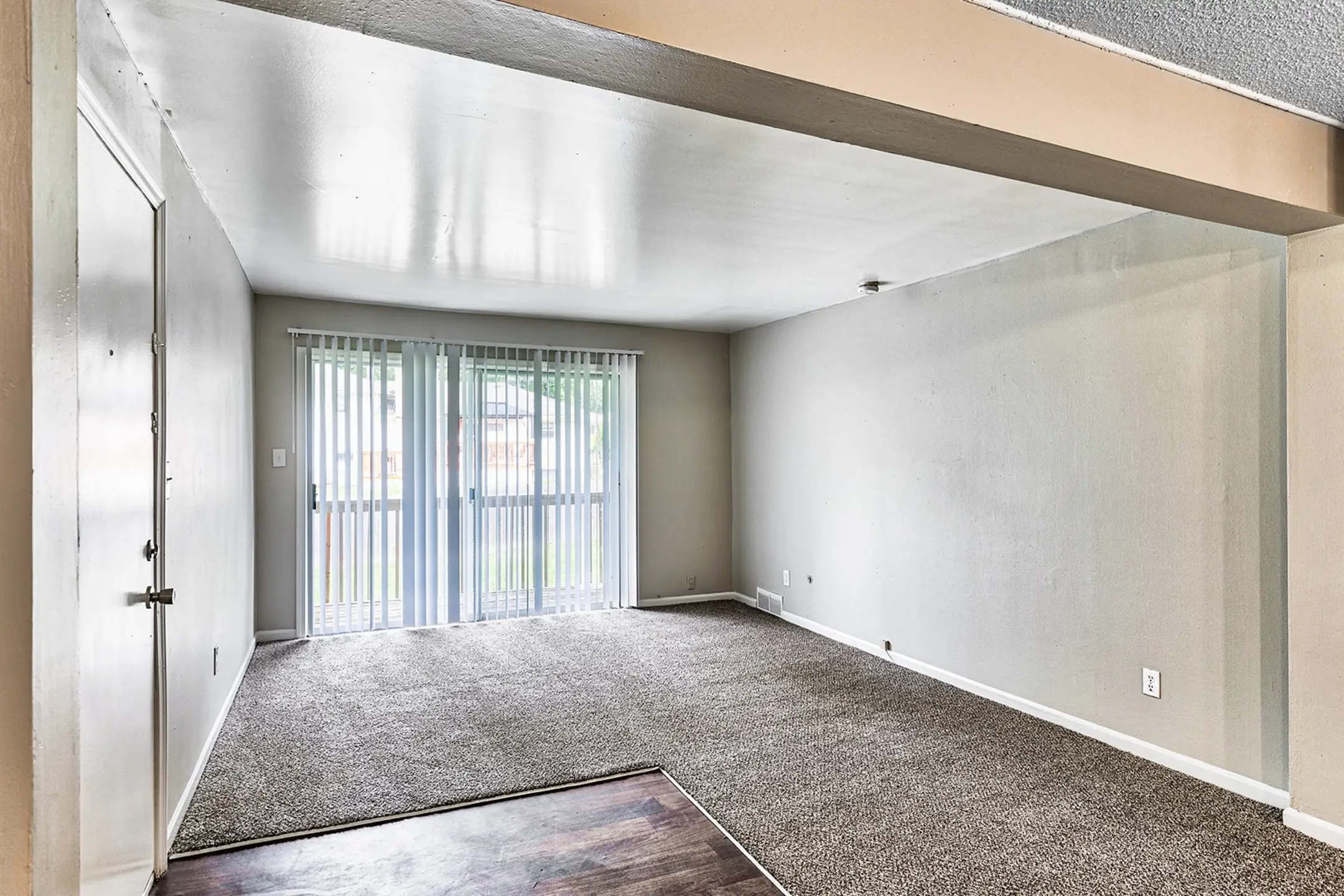 Concord Square Apartments 7842 Everett Ave Kansas City, KS