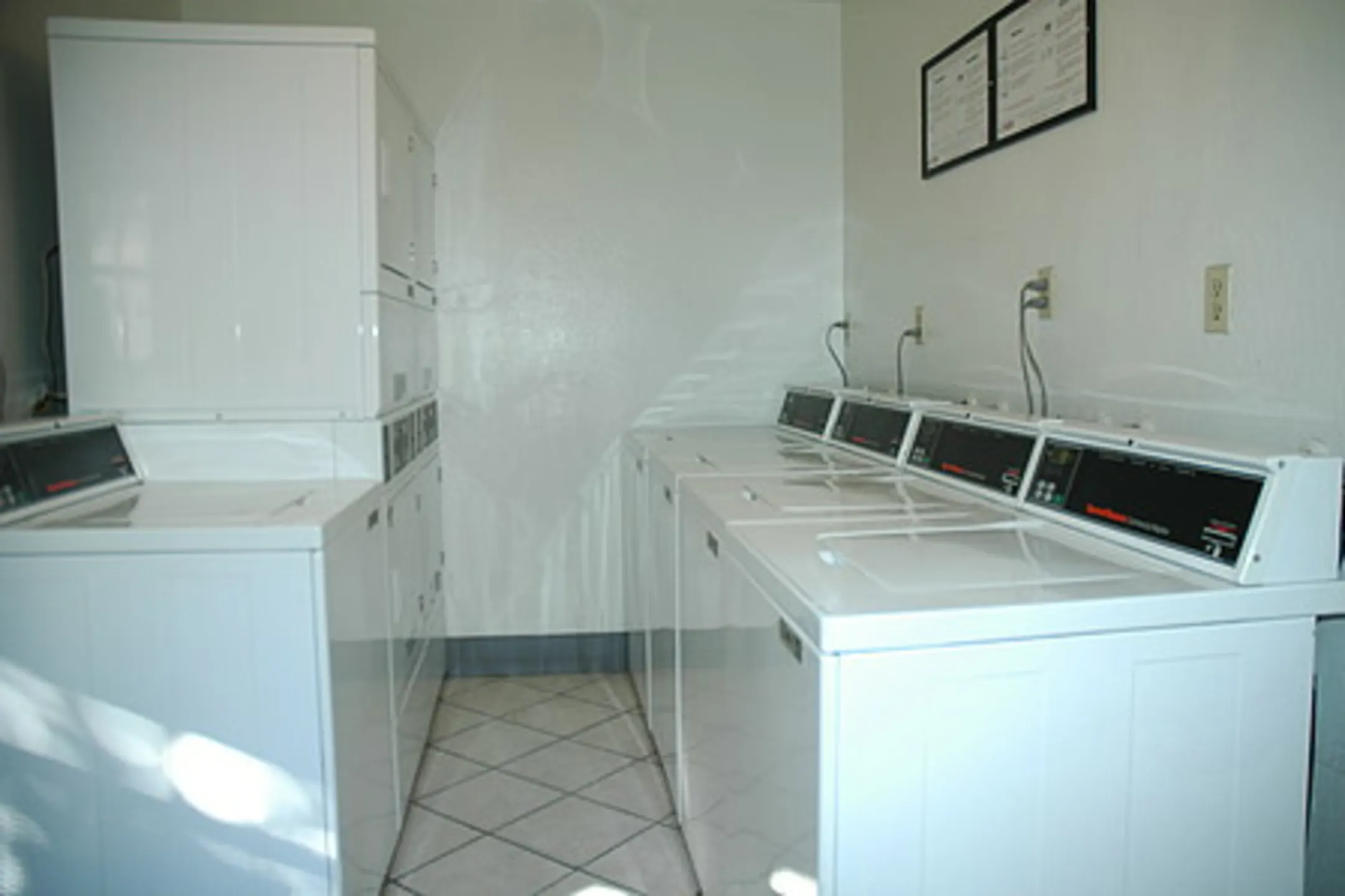 Apartments 16550 Arrow Blvd Fontana, CA Apartments for