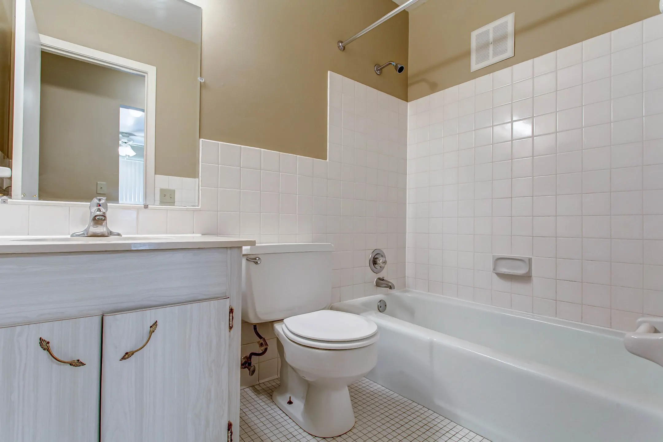 Bathroom - LaBlanche Apartments - Saint Paul, MN