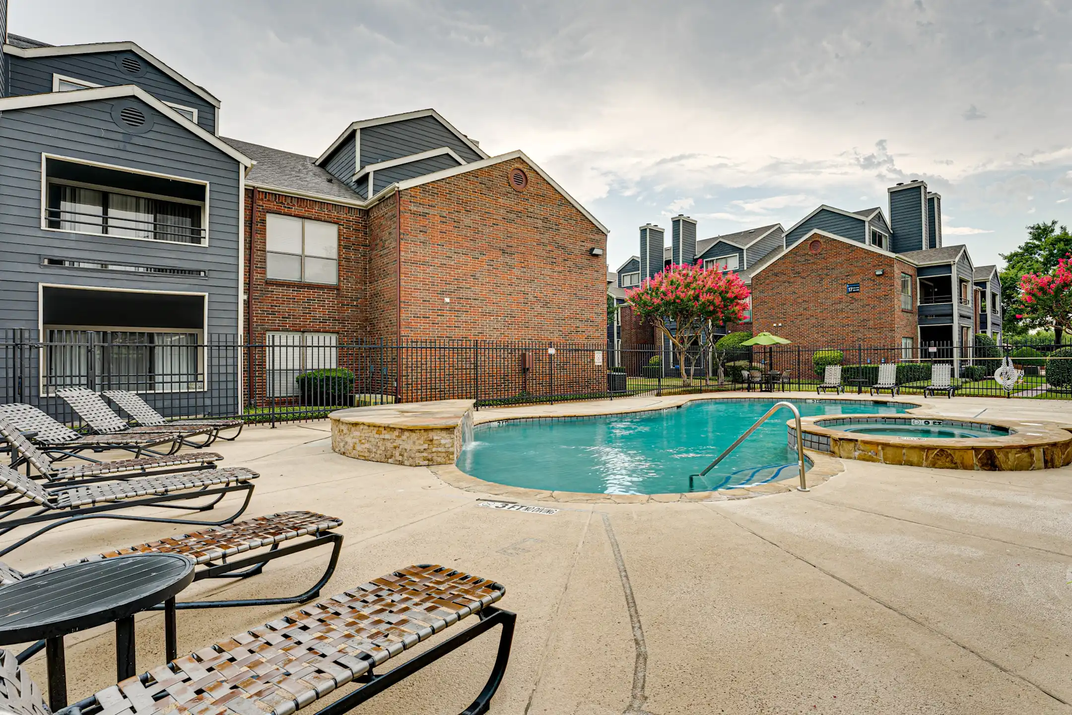 Wilson Crossing Apartments Cedar Hill, TX 75104