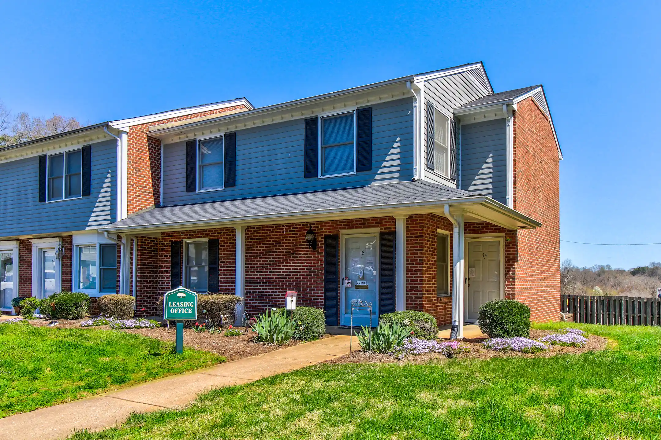 Wellington Manor Apartments Martinsville, VA 24112