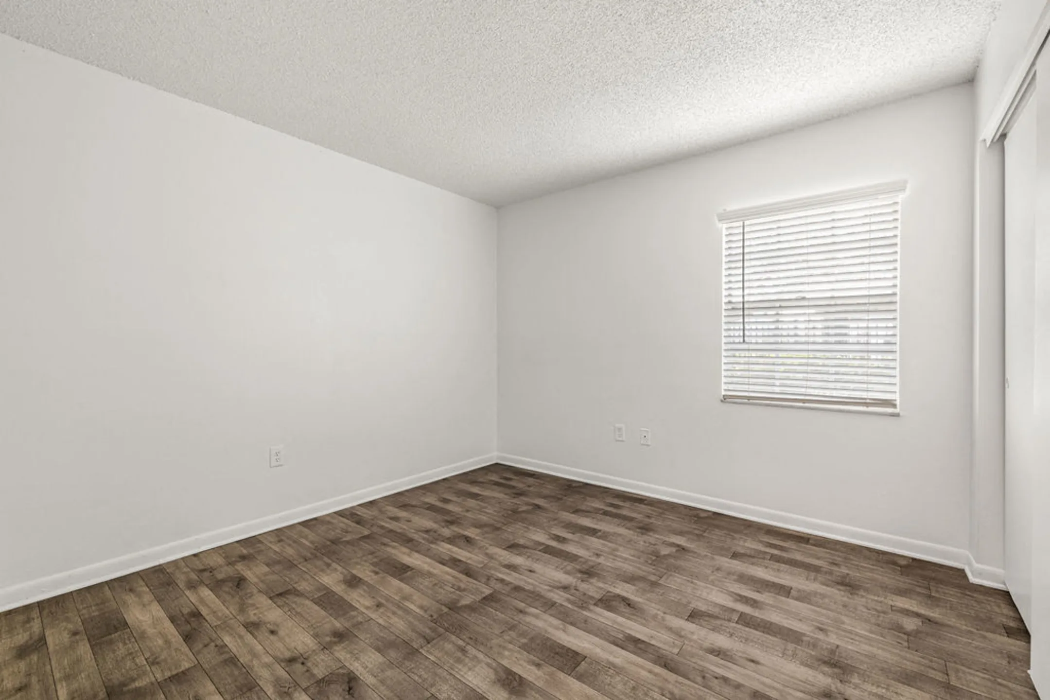 Hanley Place Apartments Tampa, FL 33634