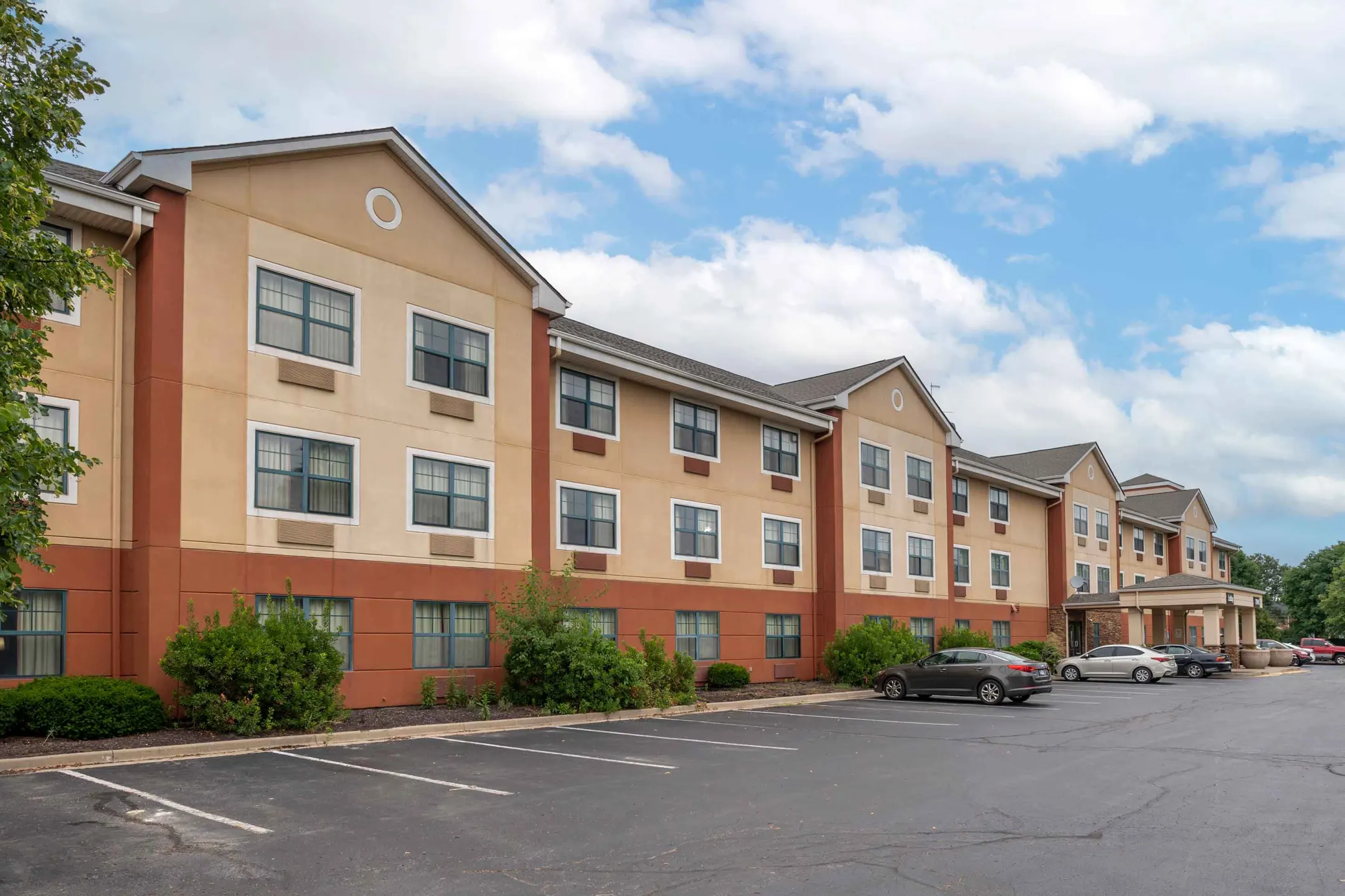 Furnished Studio Indianapolis Castleton 7940 N. Shadeland Ave Indianapolis, IN