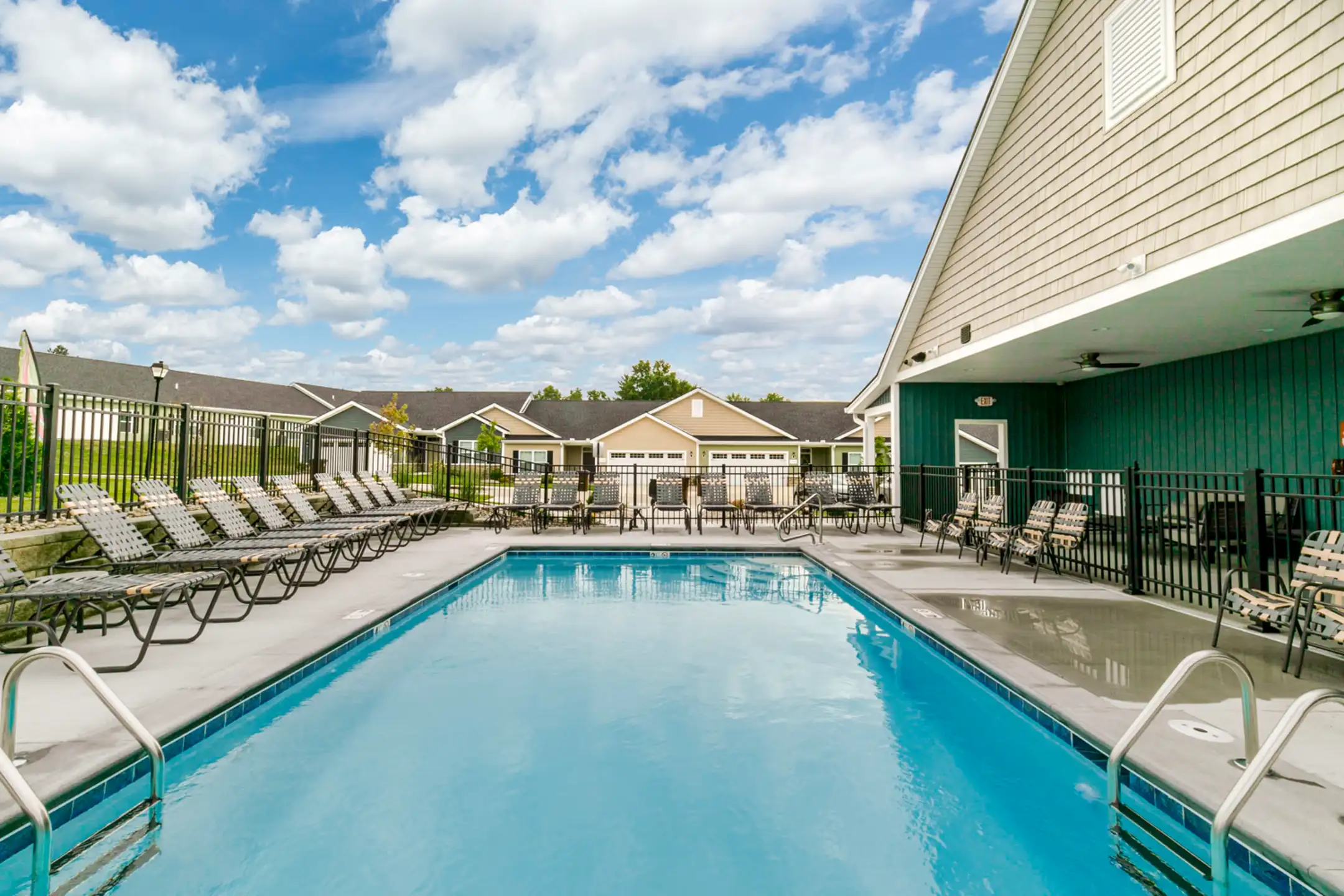 Pool - Villages of Florence - Florence, KY