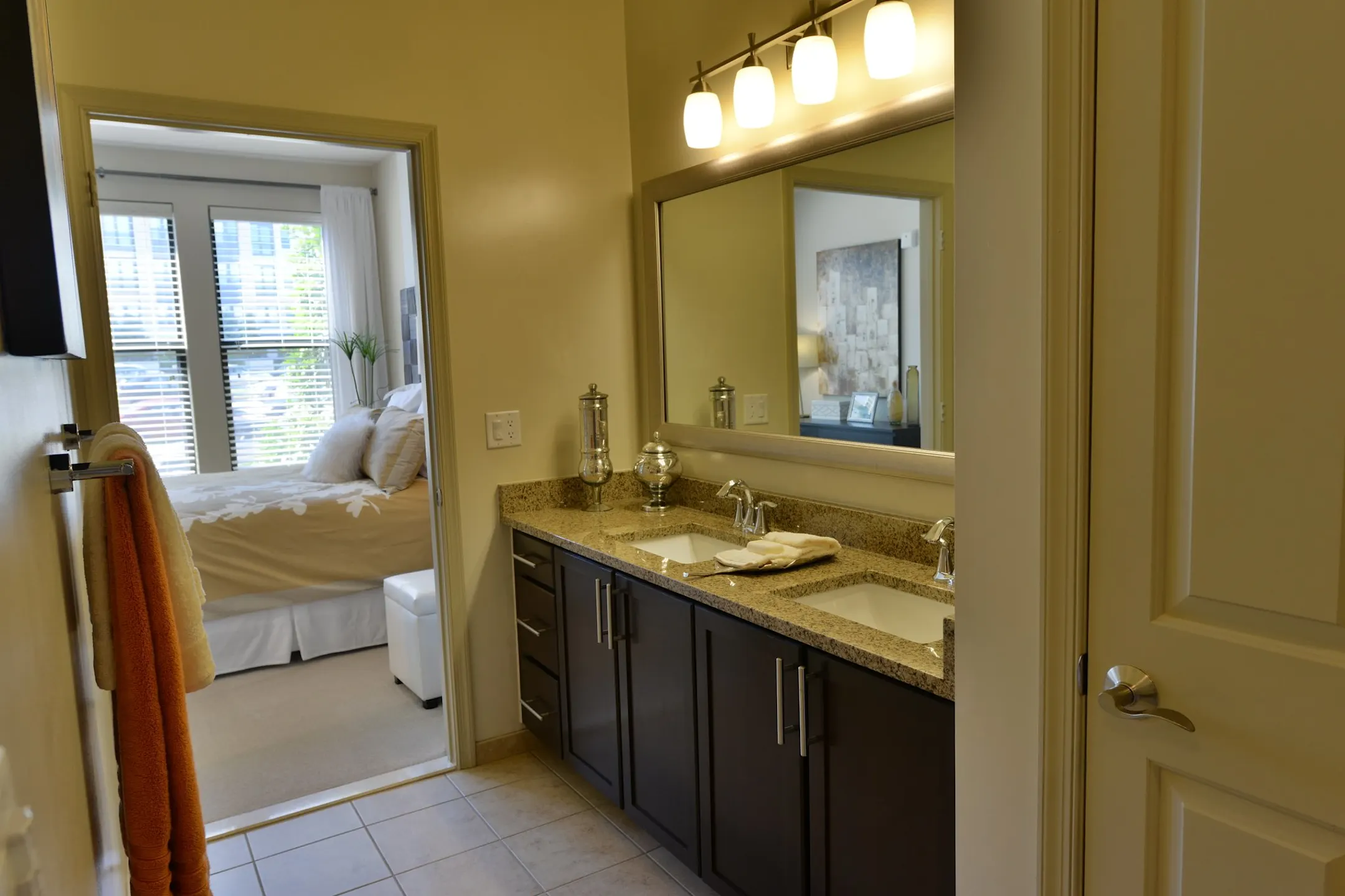 Bathroom - Gables 12 Twenty One - Arlington, VA