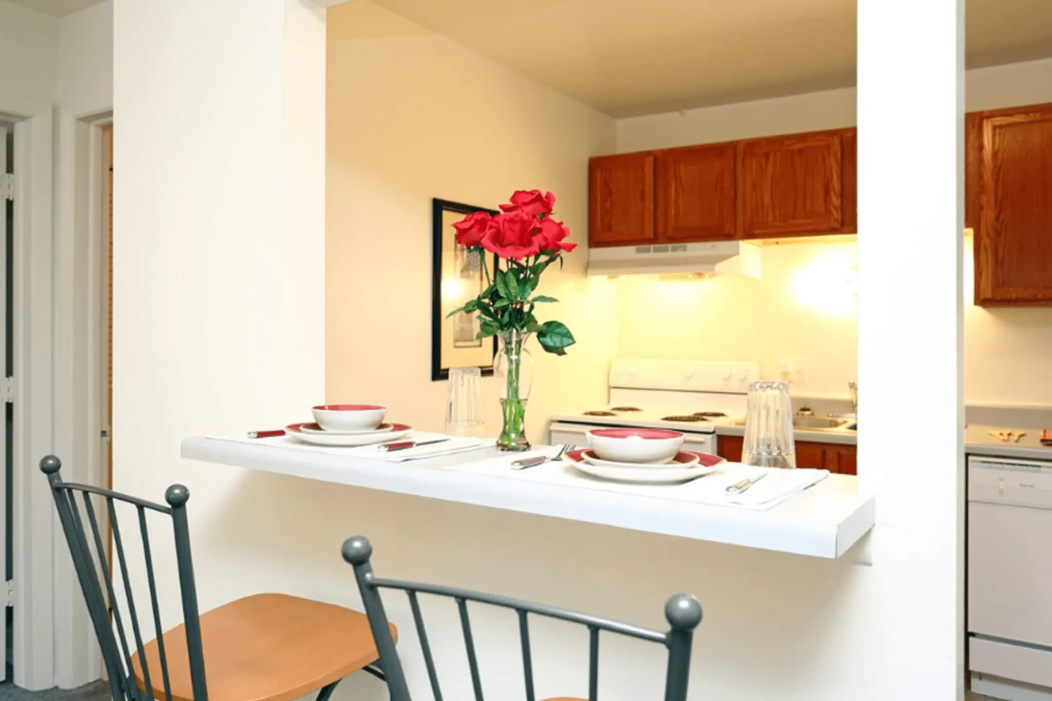 Pine Ridge Apartments Moline, IL 61265