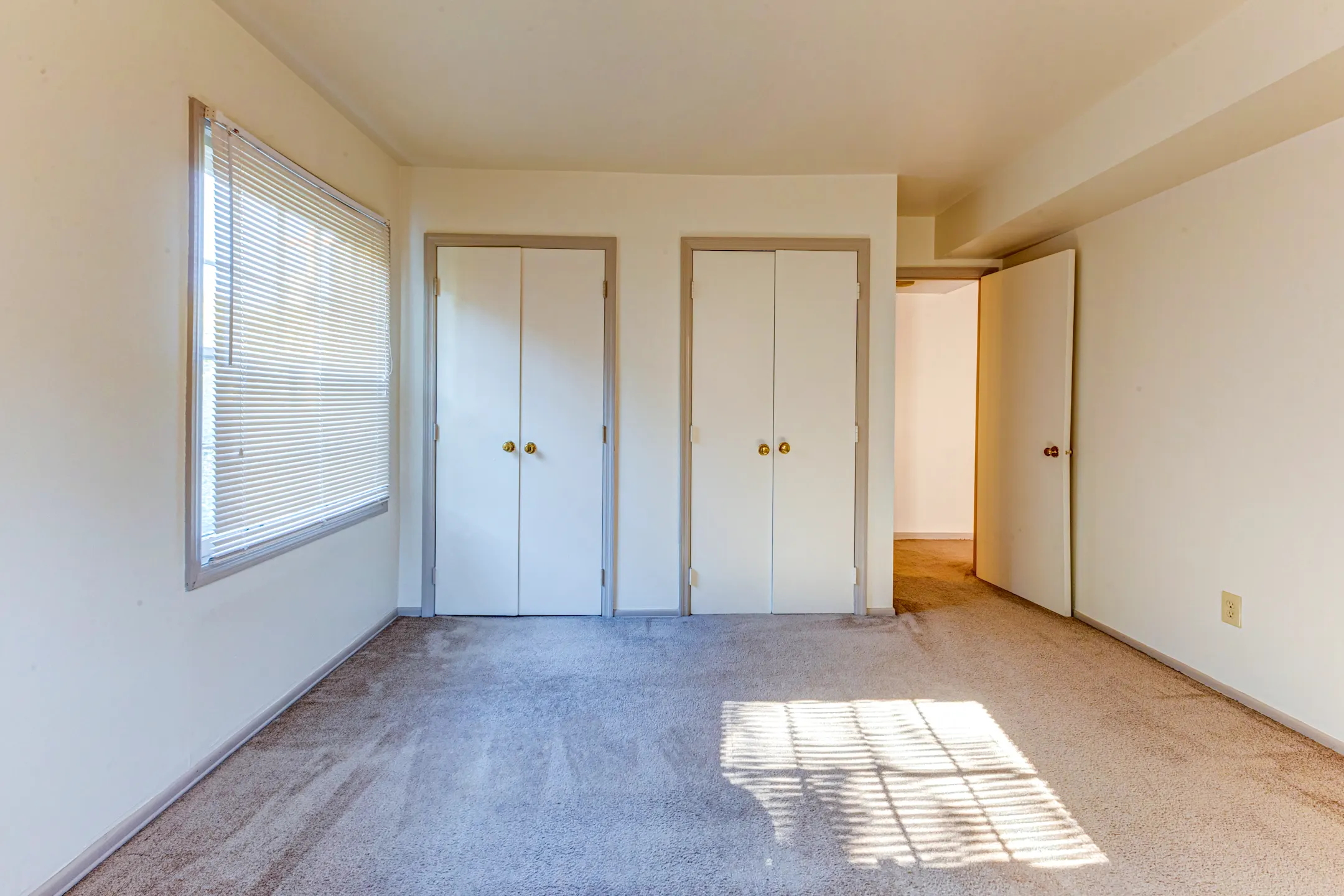 Kings Grant 1210 valley hill drive Pittsburgh, PA Apartments for