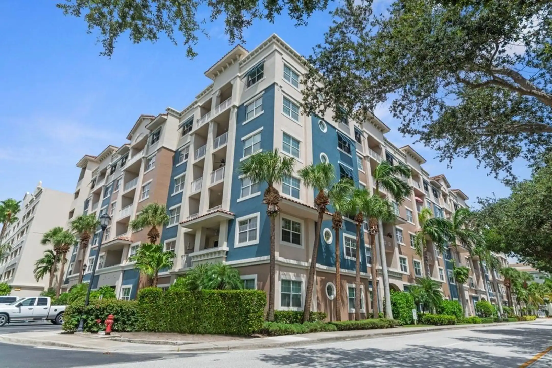 Monteverde at Renaissance Park 1605 Renaissance Commons Blvd