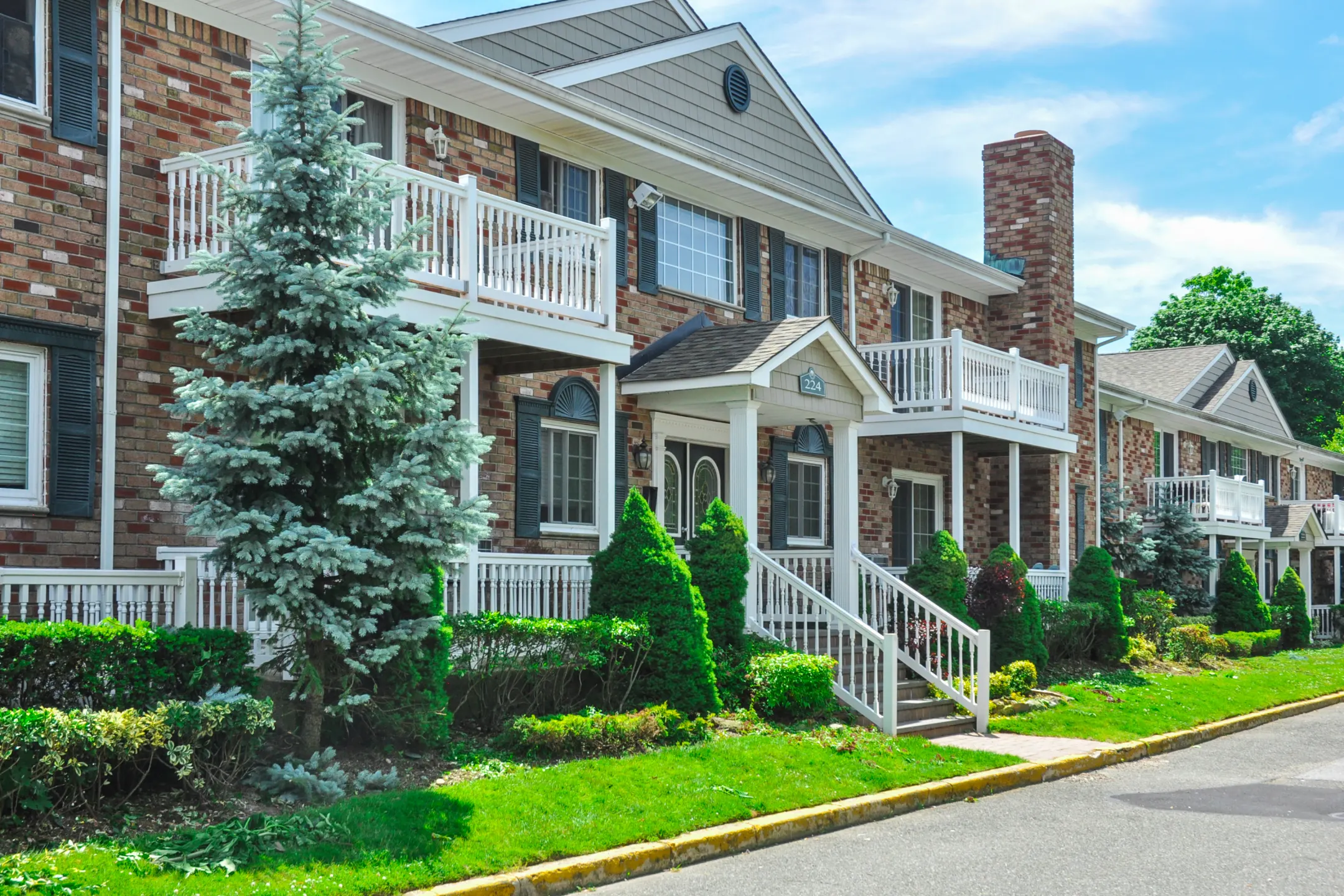 Fairfield Plaza East at Sayville 195 Lakeland Ave Sayville, NY Apartments for Rent Rent.