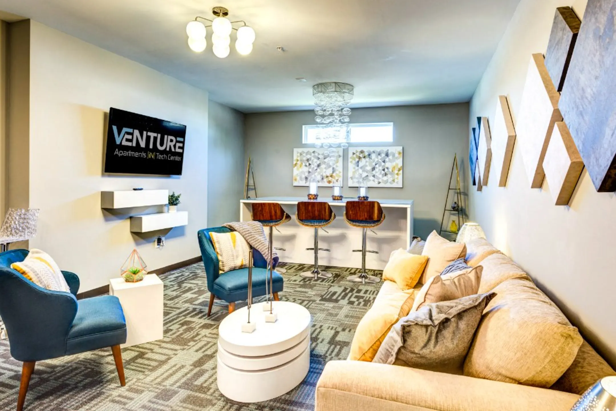 Living Room - Venture Apartments iN Tech Center - Newport News, VA
