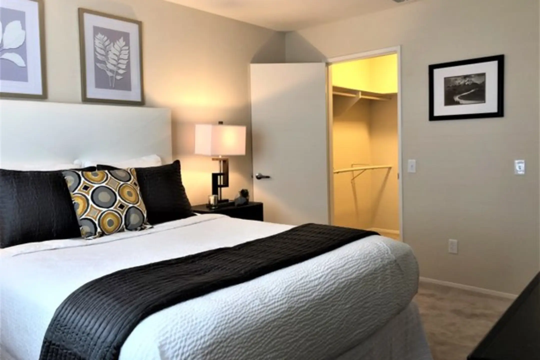 Bedroom - Creekside Meadows Apartments - Alpine, CA