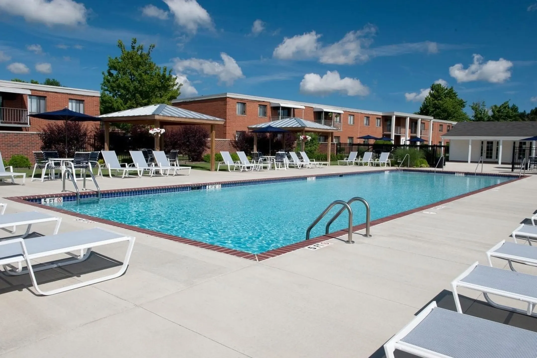 Colony Club Apartments Bedford