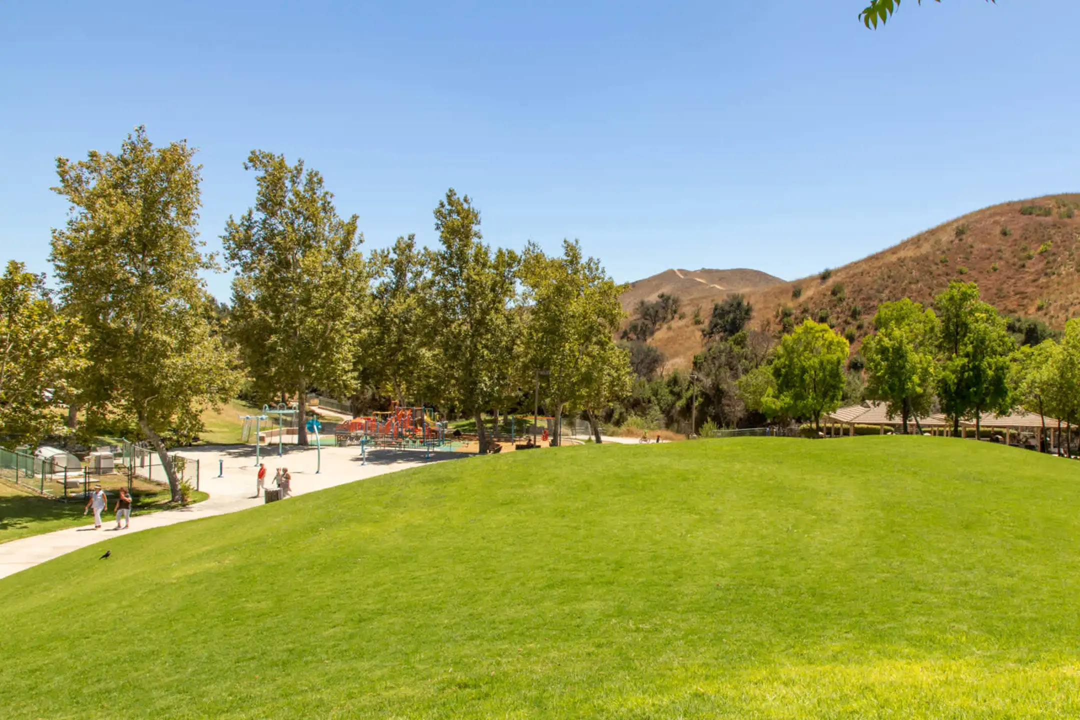 Country Oaks Apartments Oak Park, CA 91377