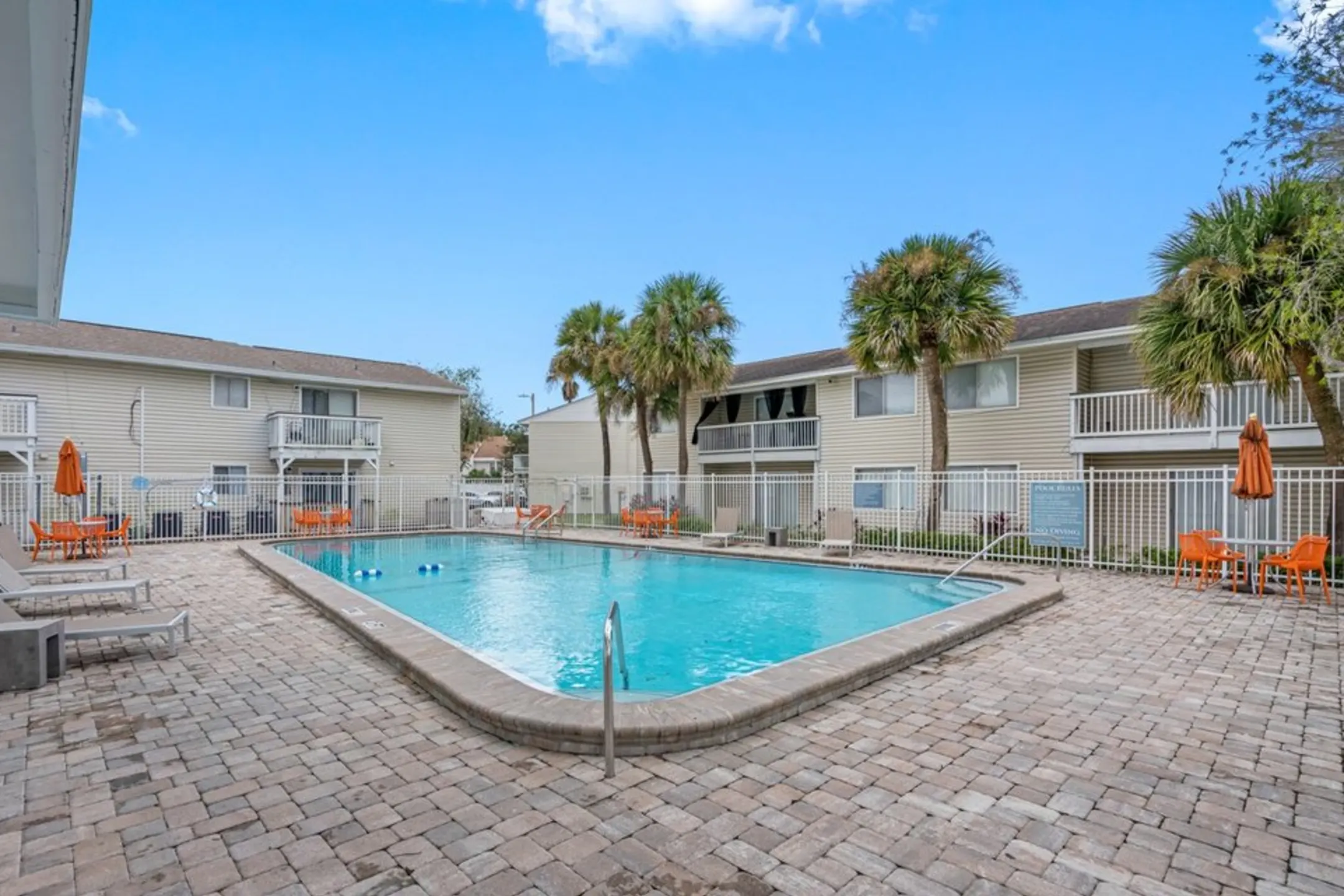Pool - Puritan Place Apartments - Tampa, FL