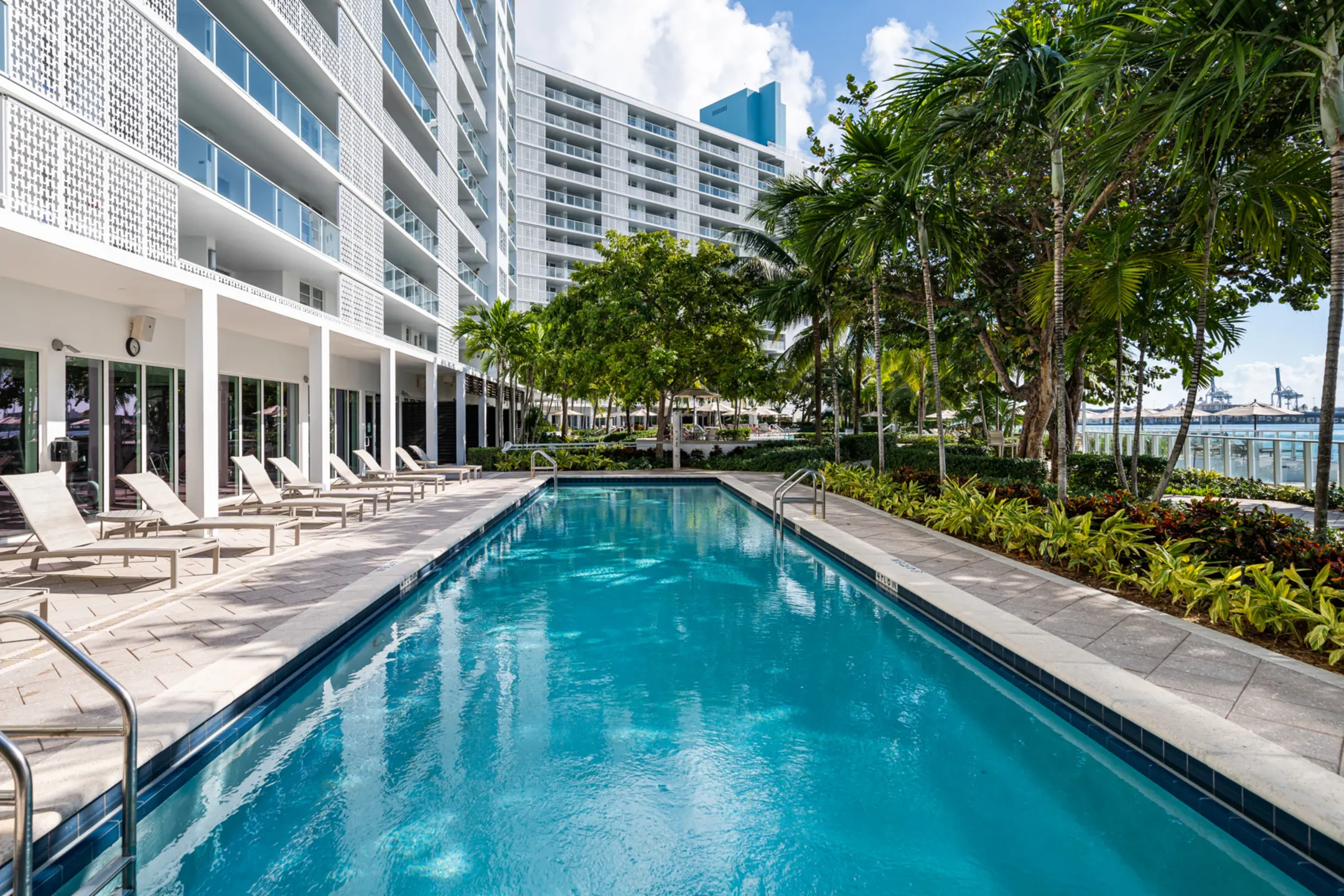 Pool - Southgate Towers - Miami Beach, FL