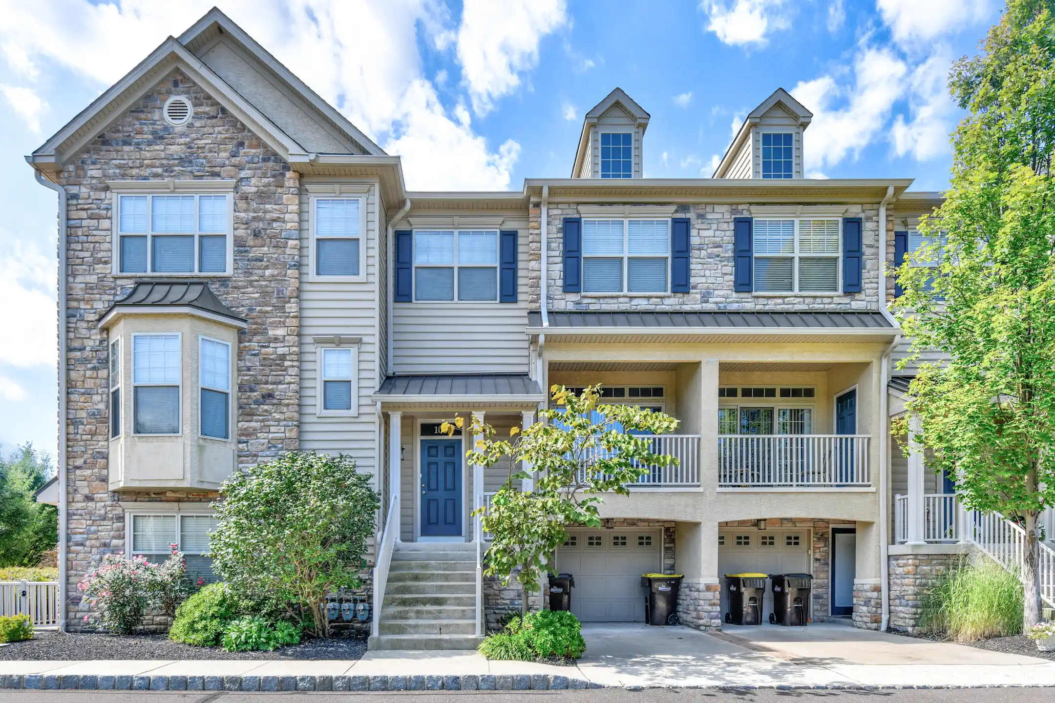 Heritage Pointe Townhomes Townhomes Chalfont, PA 18914