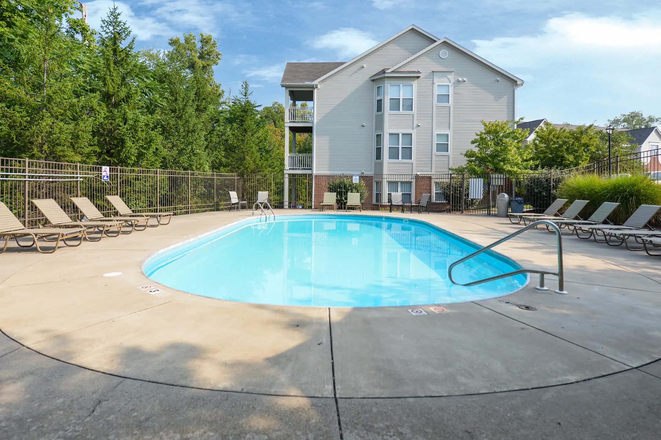 Charter Woods Apartments Fairborn, OH 45324