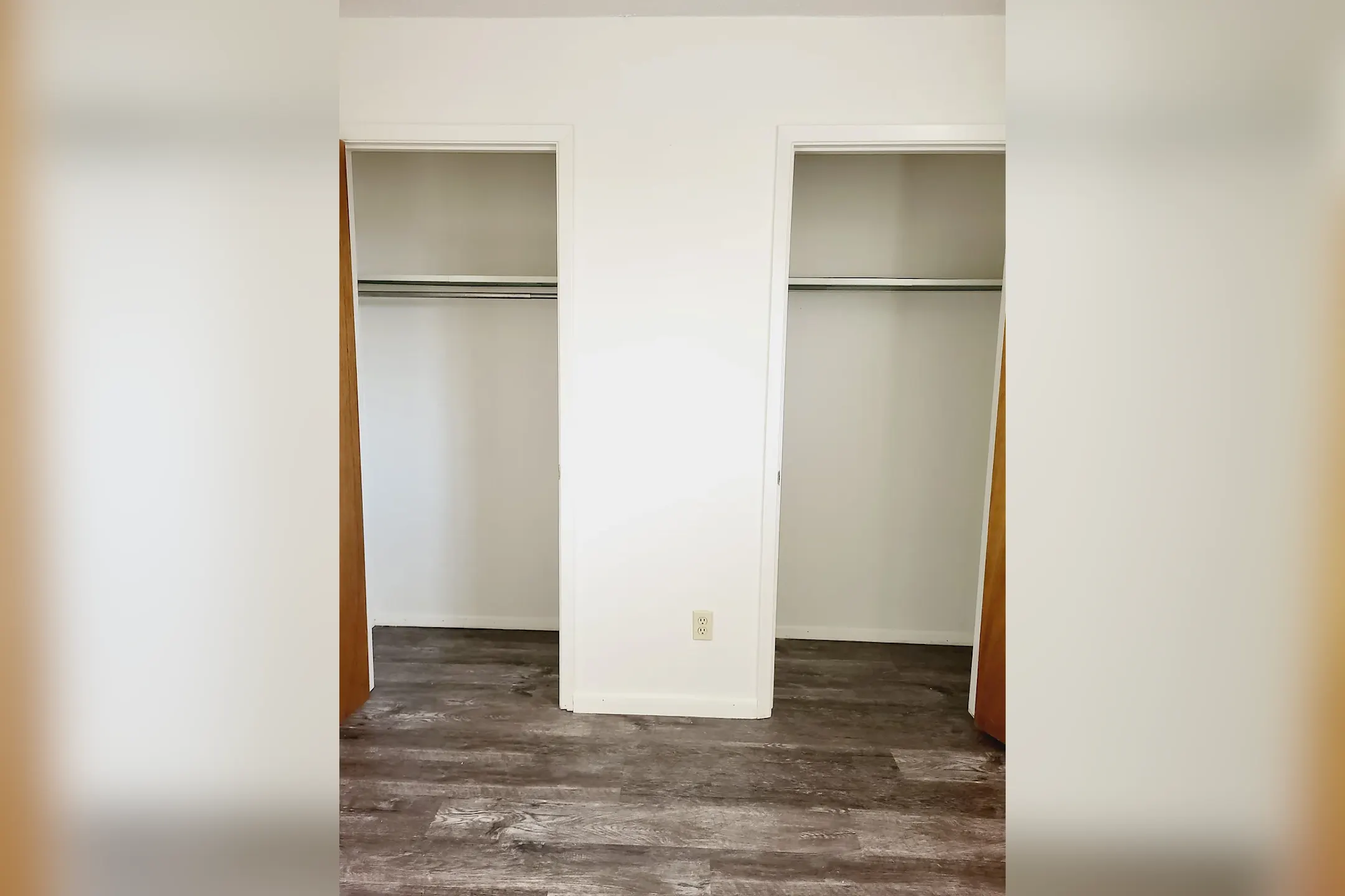 Holiday Terrace 212 Washington Street Keokuk, IA Apartments for