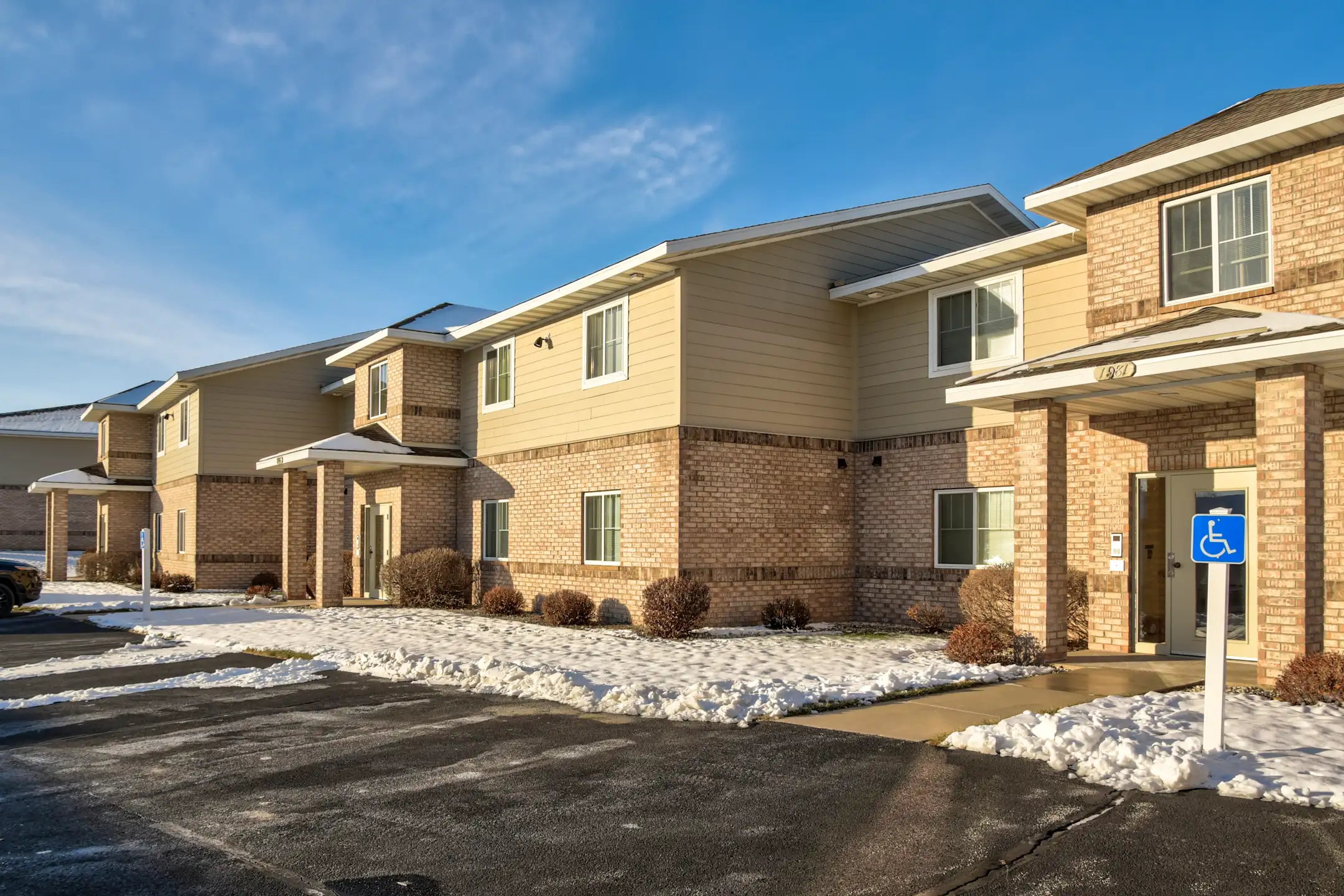Scheuring Heights Apartments De Pere, WI 54115