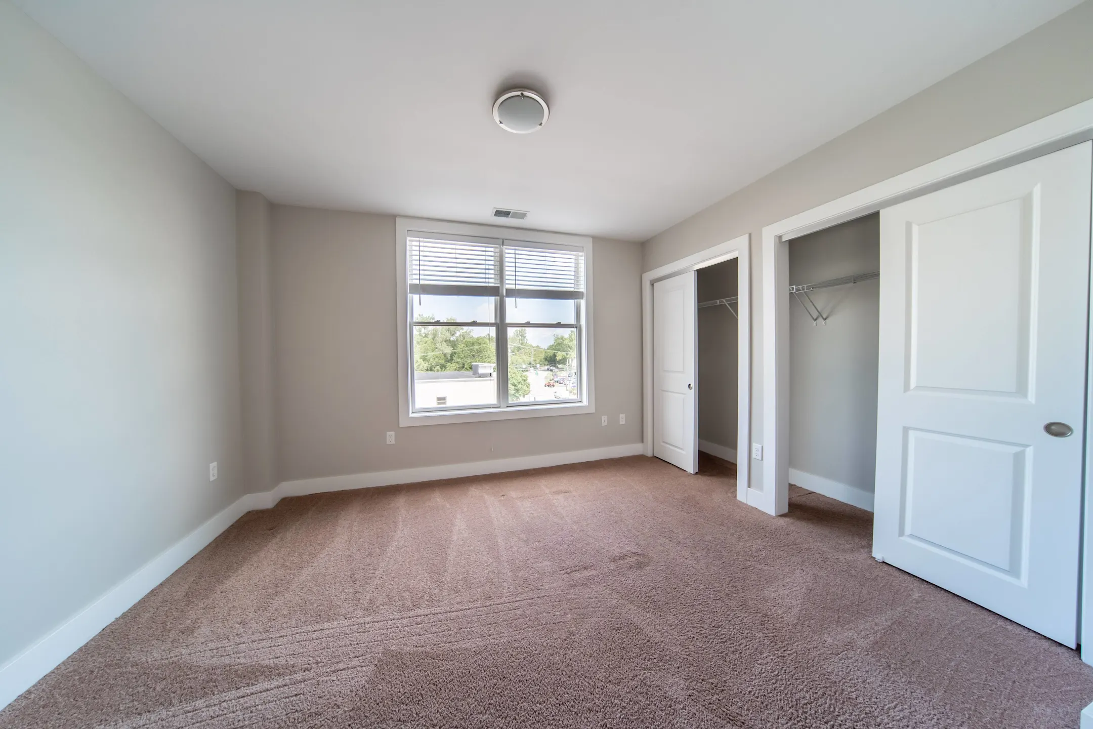 Residences Of Creekside Apartments Gahanna, OH 43230