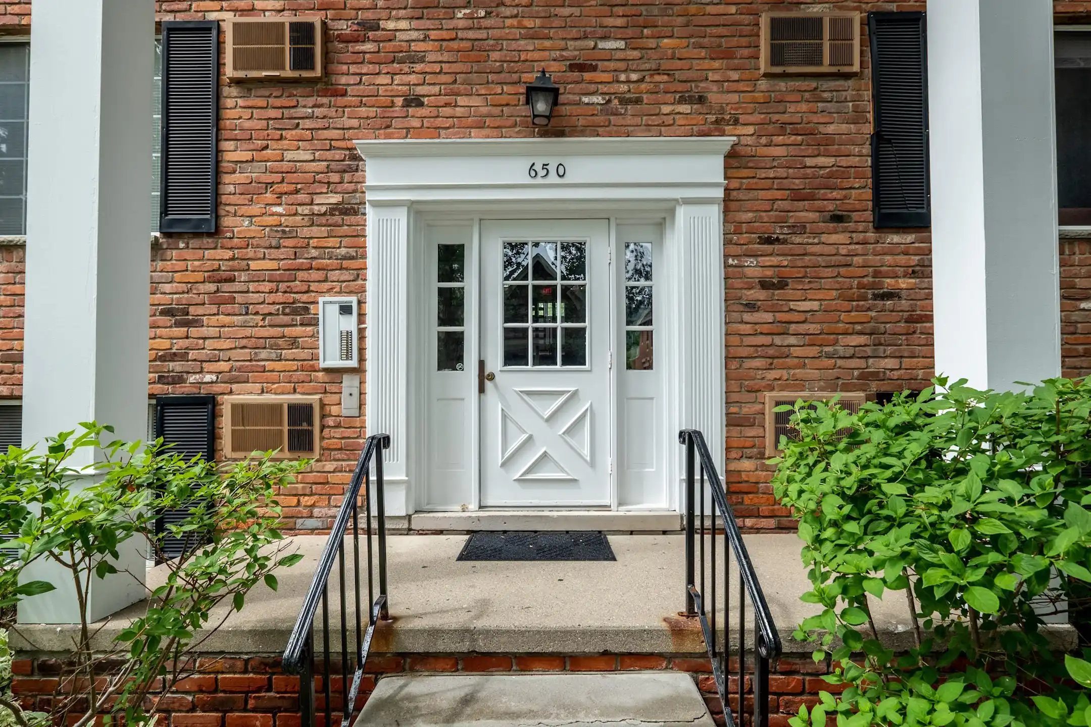 Hartford Place Apartments Apartments Birmingham, MI 48009