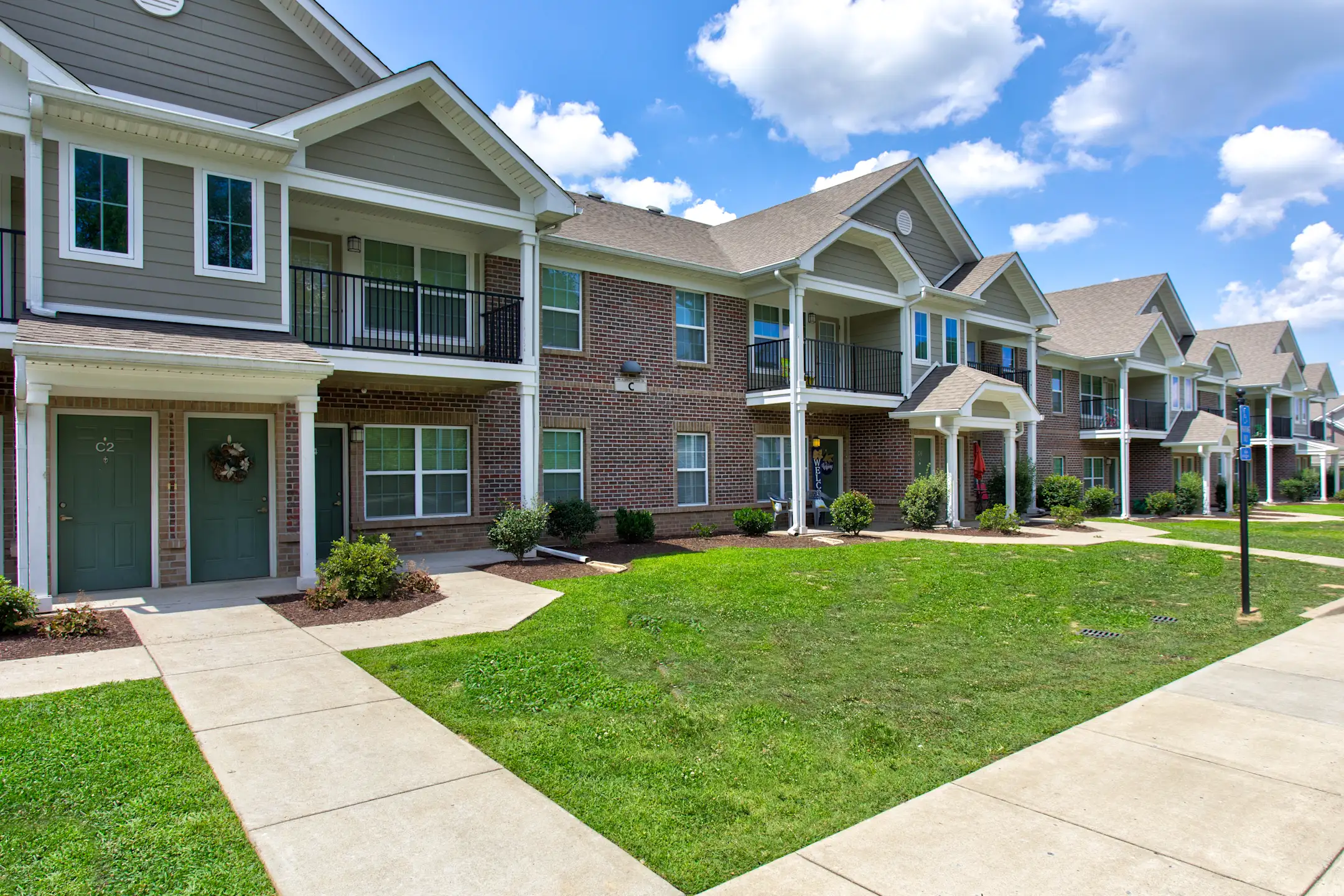 The Residences of Gallatin 199 Albright Farms Drive Gallatin, TN