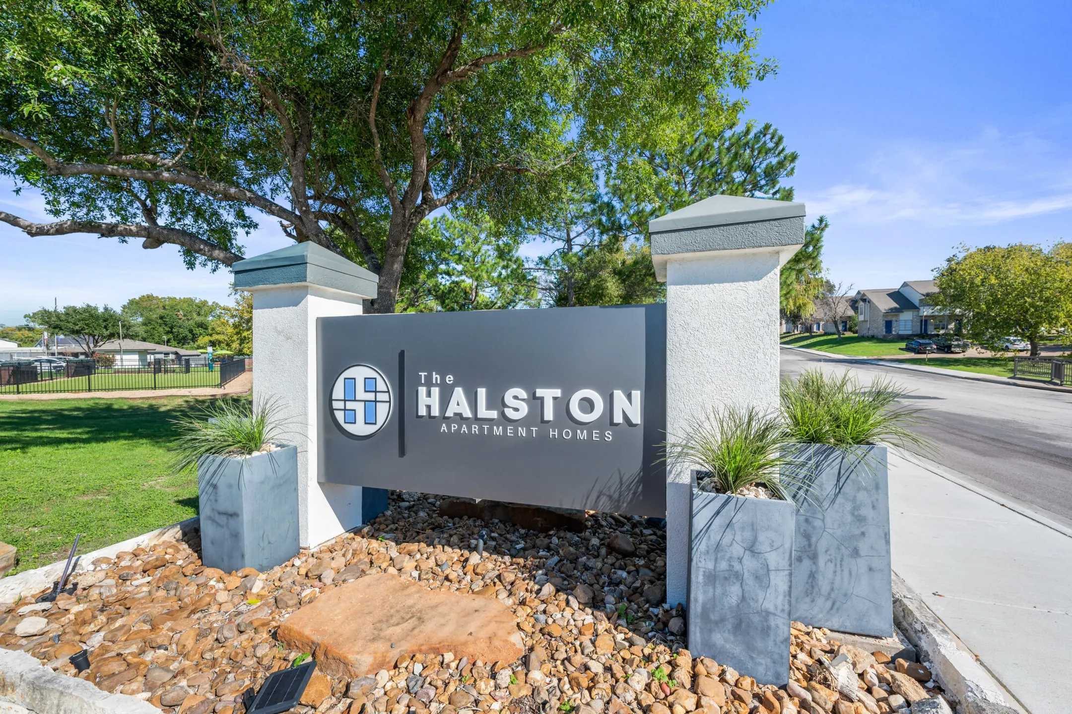 Community Signage - The Halston - College Station, TX